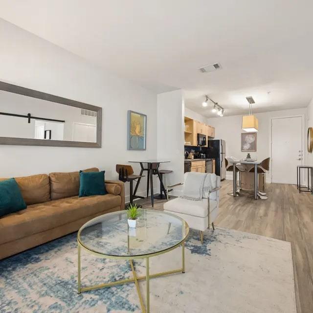 810 W St. johns Ave # 2035, Austin, TX 78752