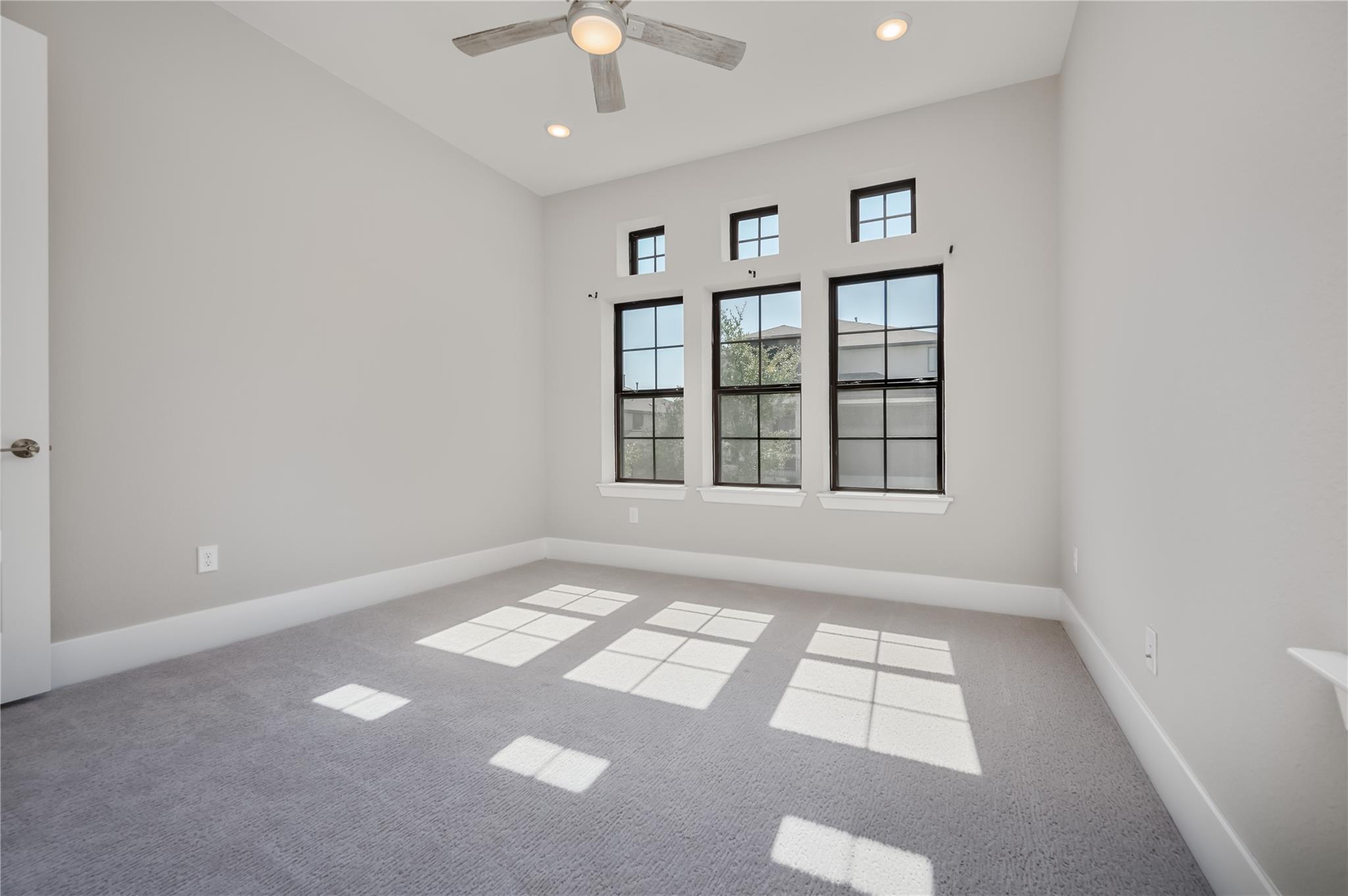 19412 Summit Glory Trl # 49, Spicewood, TX 78669