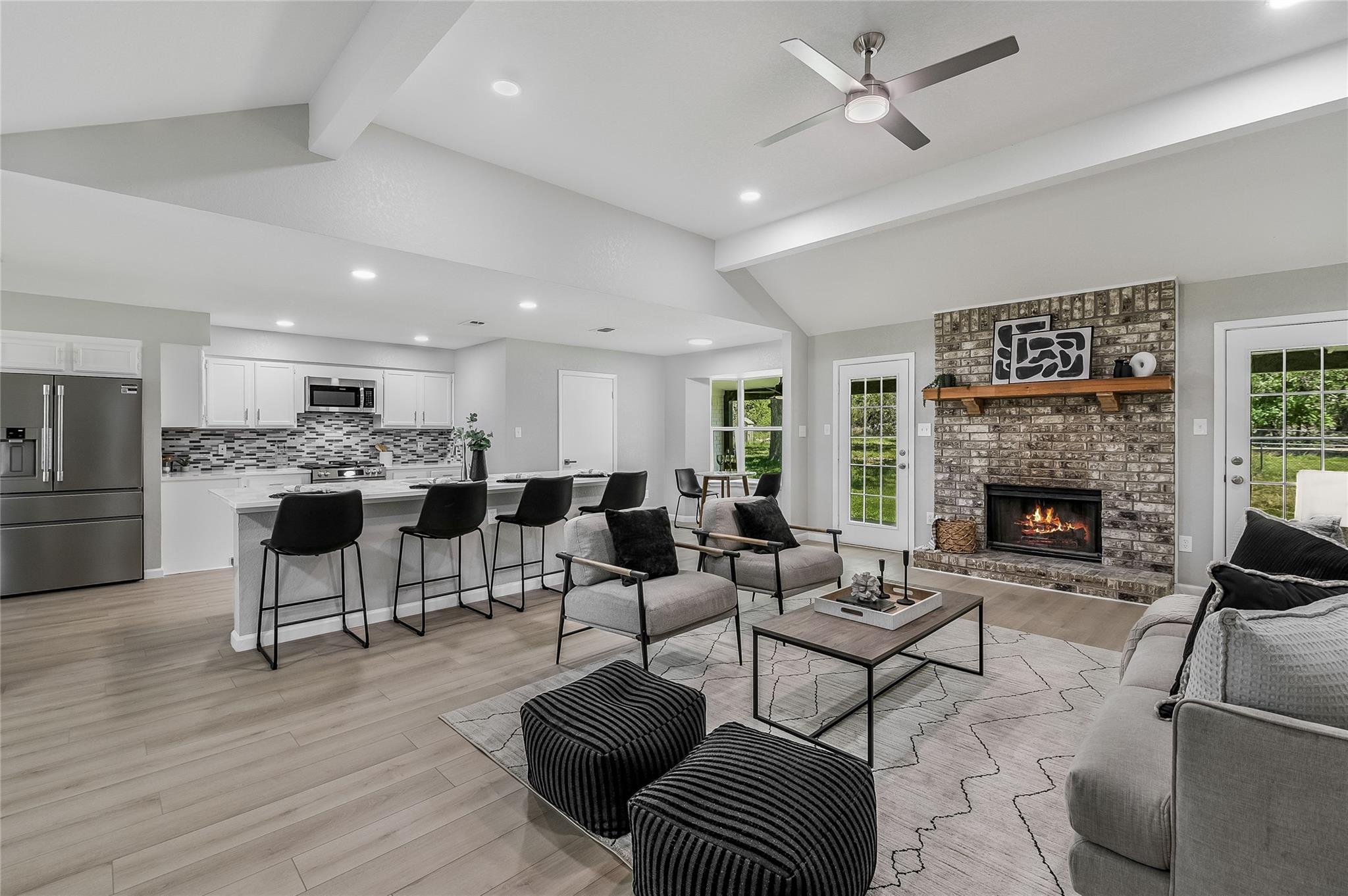 1070 Lonesome Trl, Driftwood, TX 78619