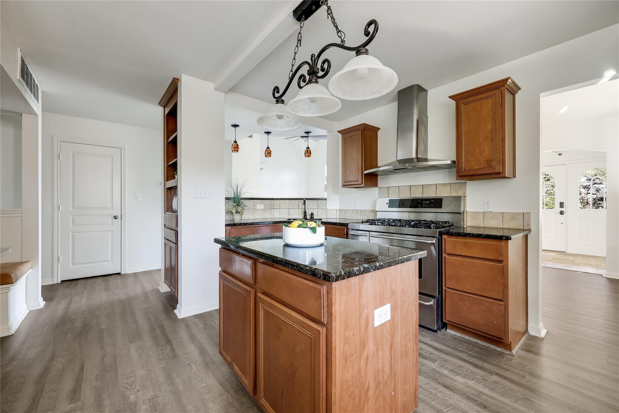 7608 White Oak Dr, Lago Vista, TX 78645