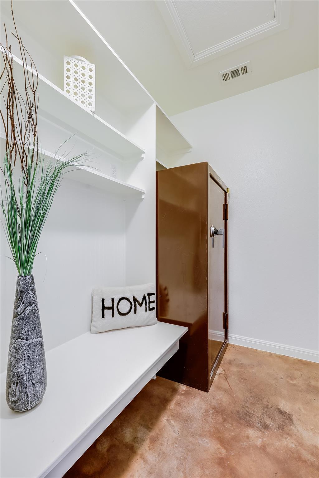 7608 White Oak Dr, Lago Vista, TX 78645