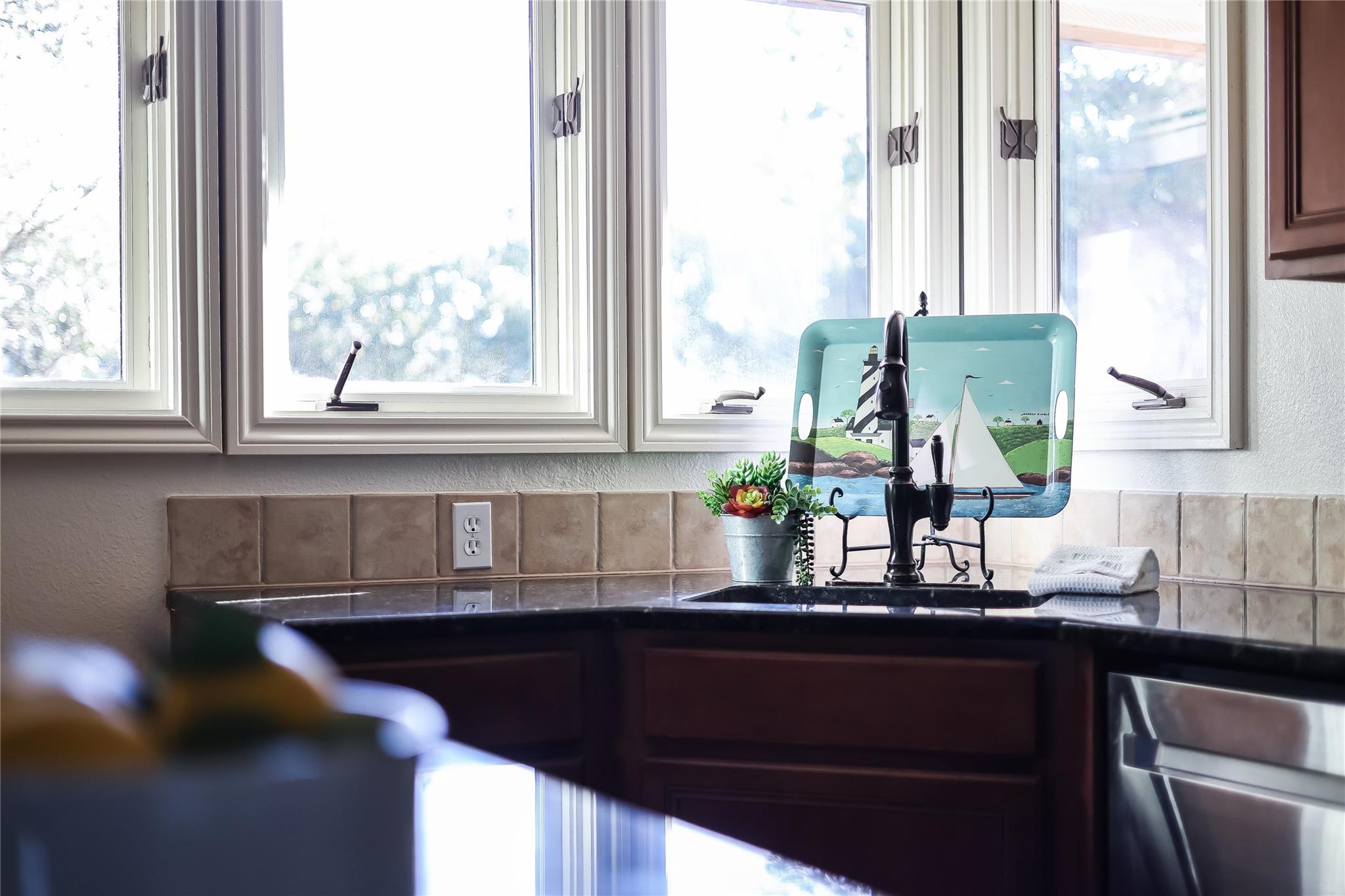 7608 White Oak Dr, Lago Vista, TX 78645