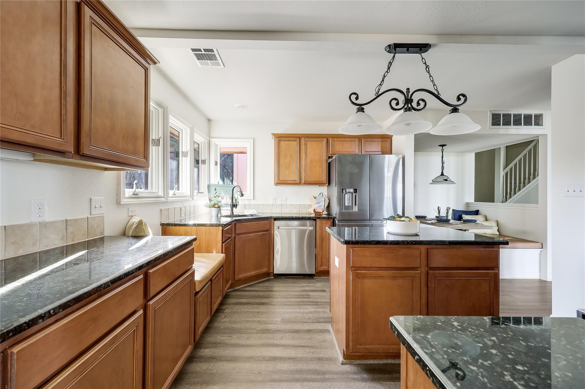 7608 White Oak Dr, Lago Vista, TX 78645