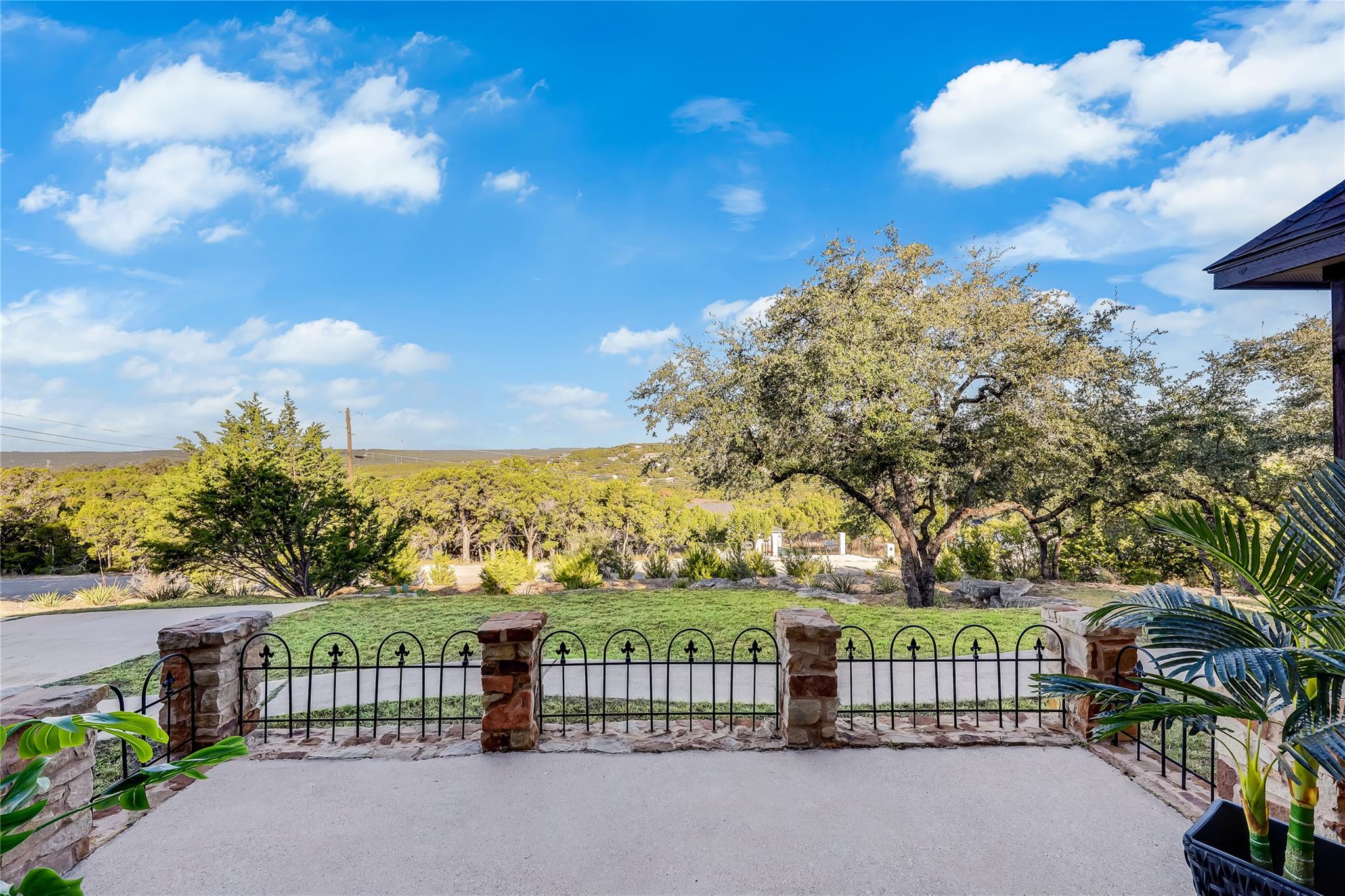 7608 White Oak Dr, Lago Vista, TX 78645