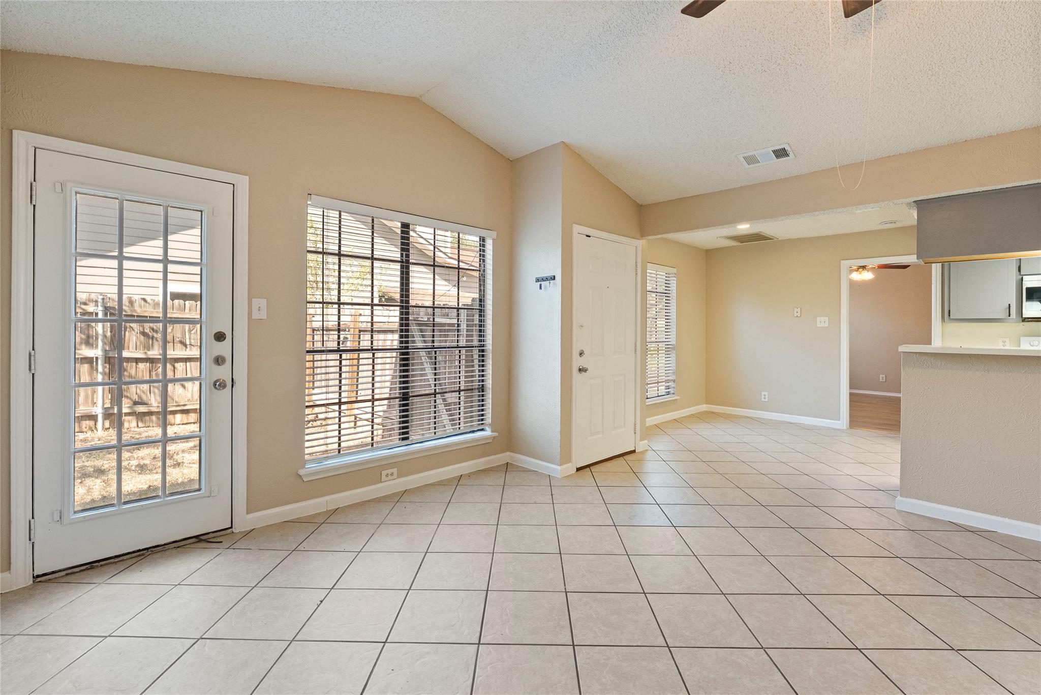 8703 Clear brook Trl # B, Austin, TX 78729