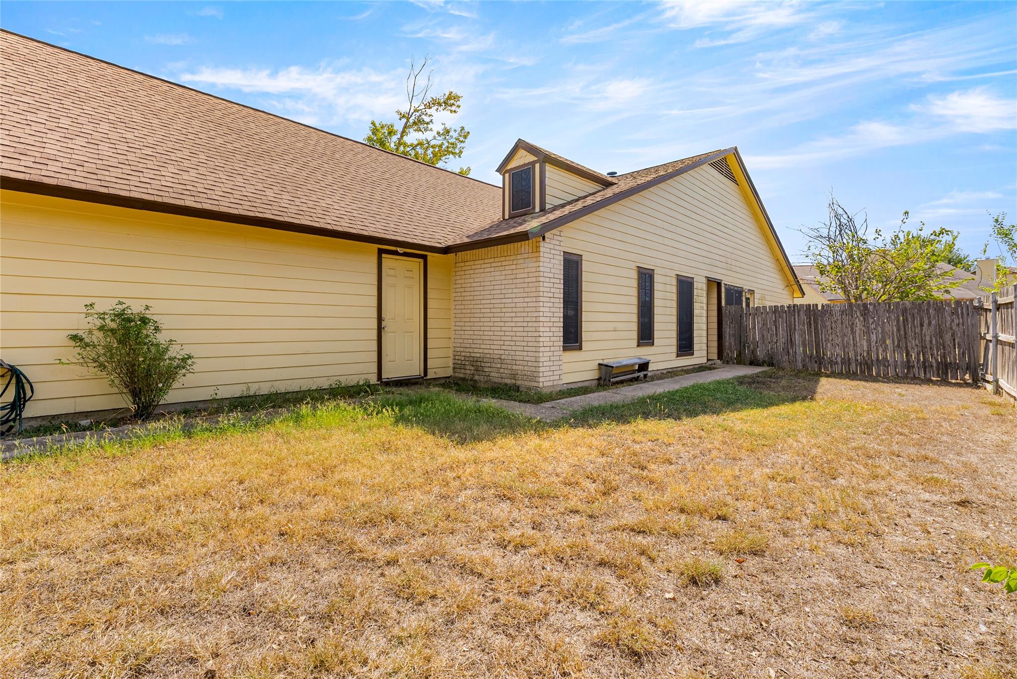 8703 Clear brook Trl # B, Austin, TX 78729
