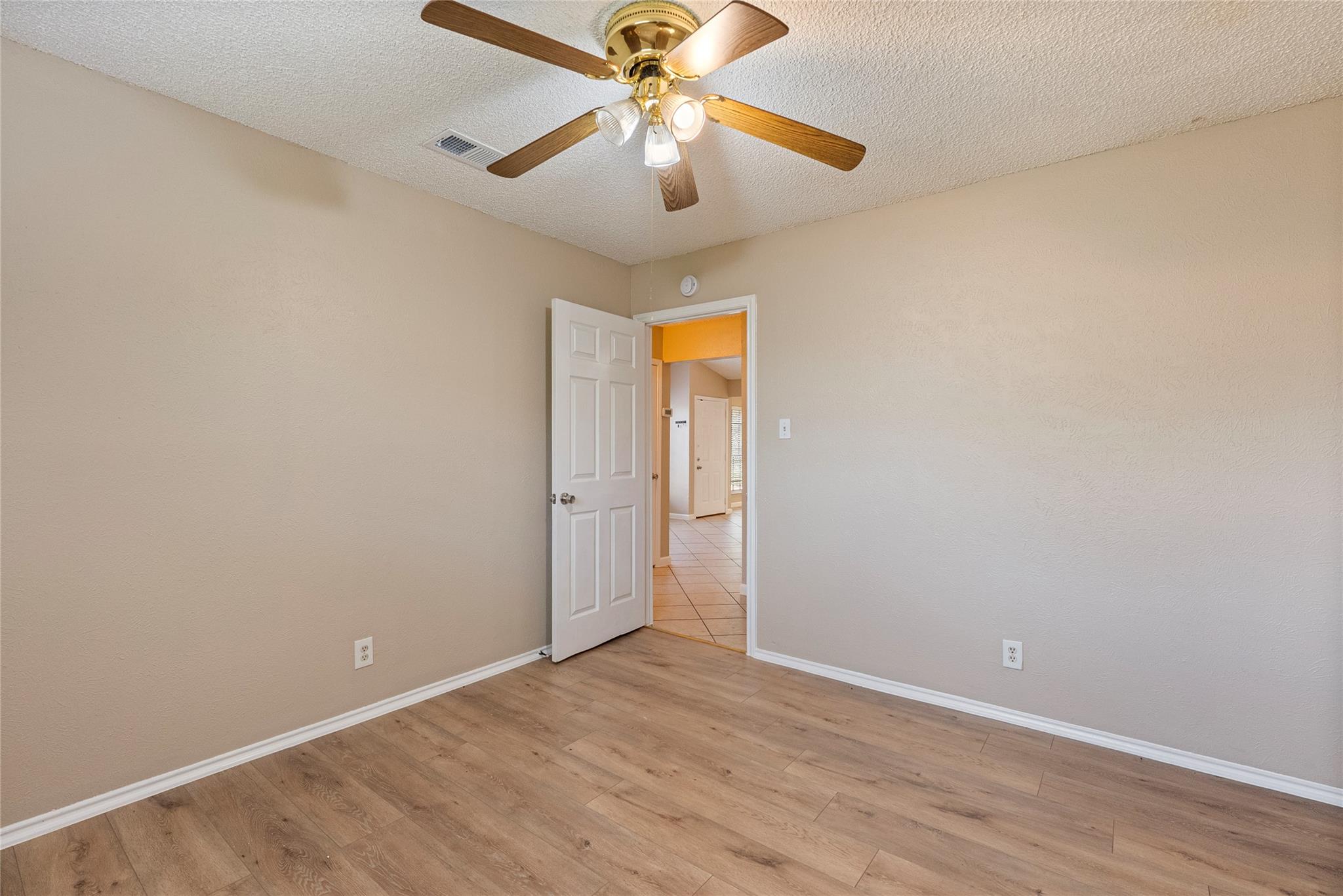 8703 Clear brook Trl # B, Austin, TX 78729