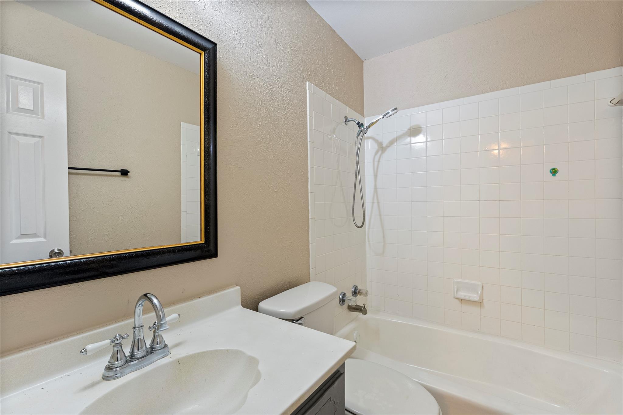 8703 Clear brook Trl # B, Austin, TX 78729