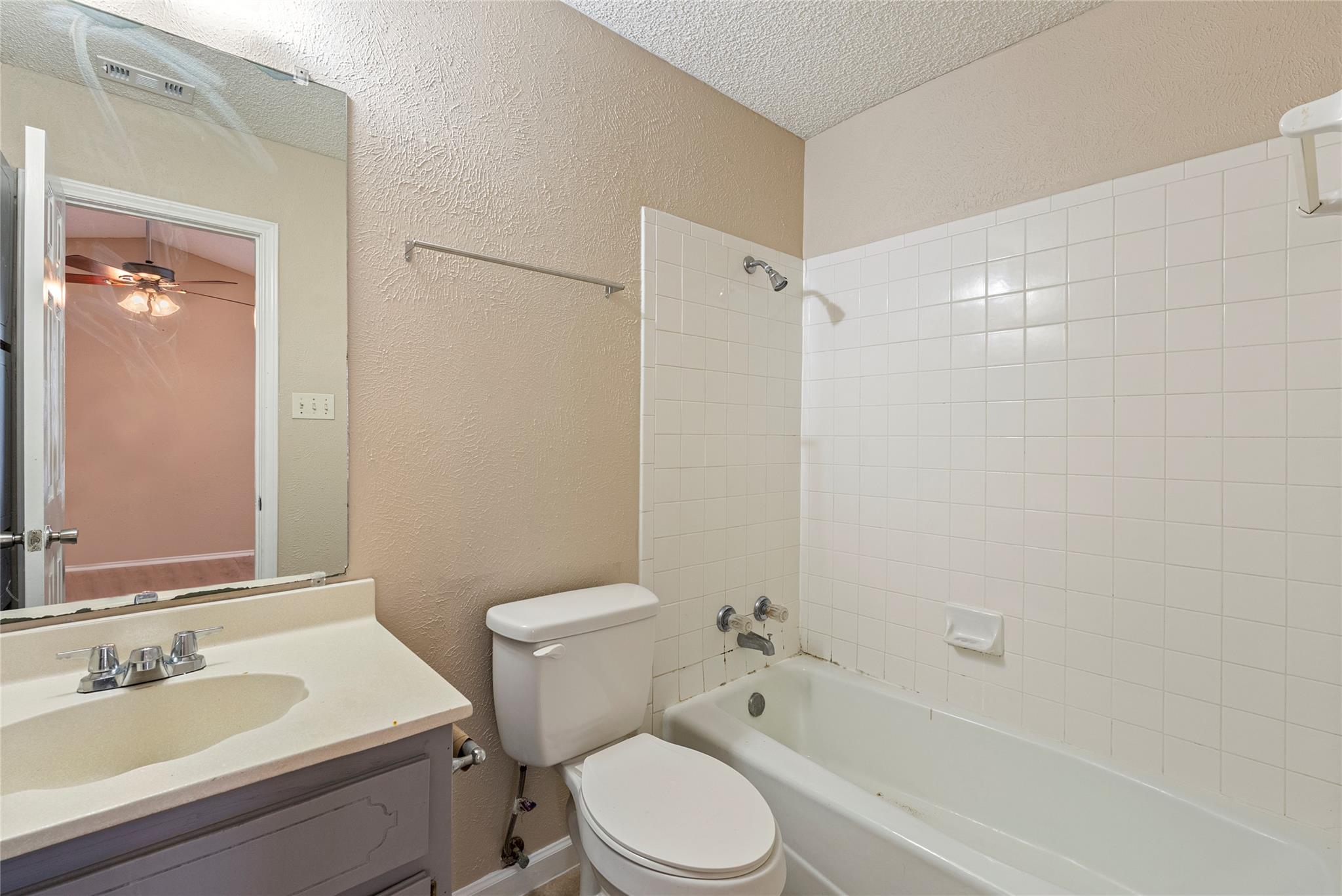 8703 Clear brook Trl # B, Austin, TX 78729