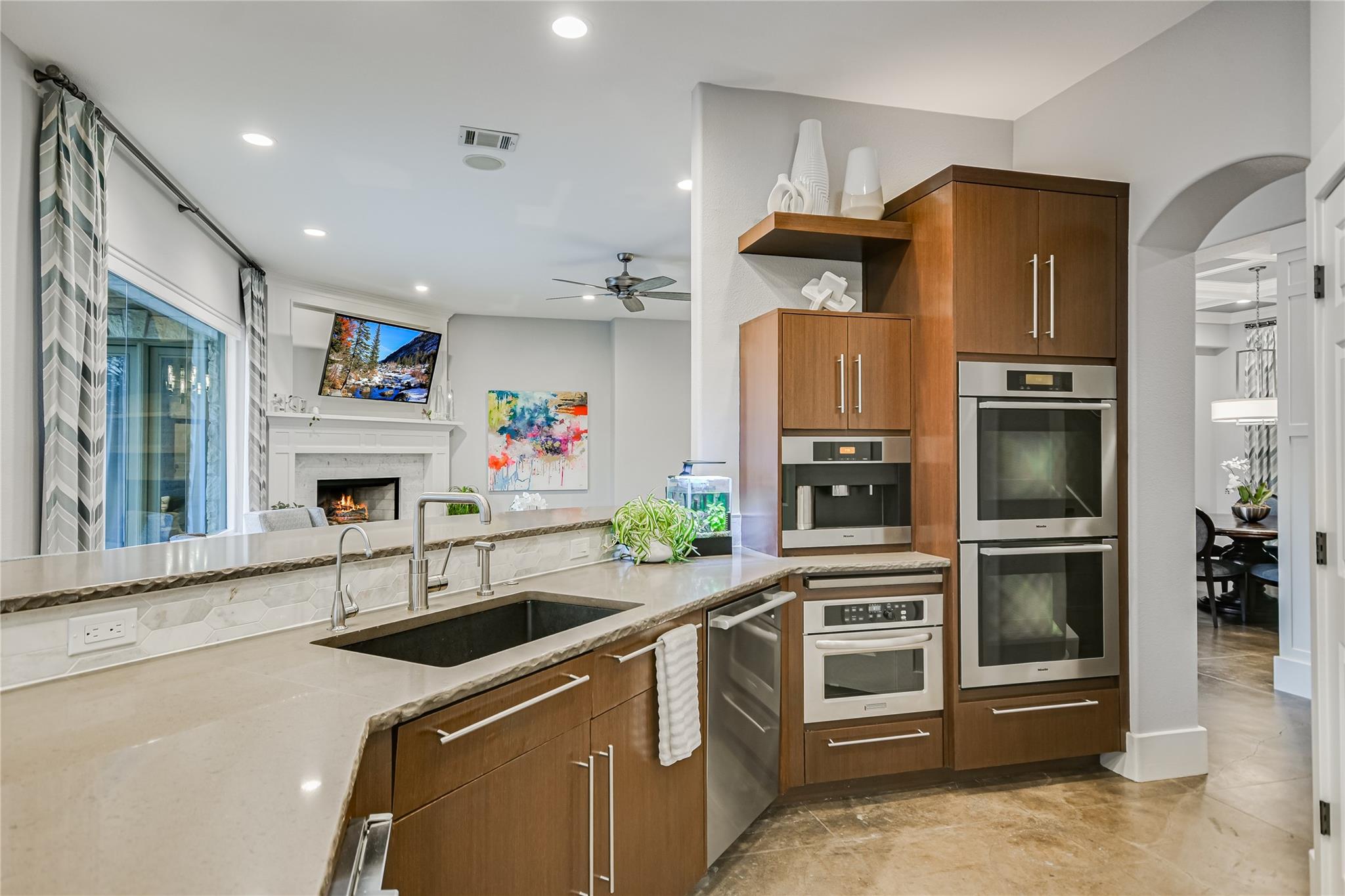 2701 Bartons Bluff Ln, Austin, TX 78746