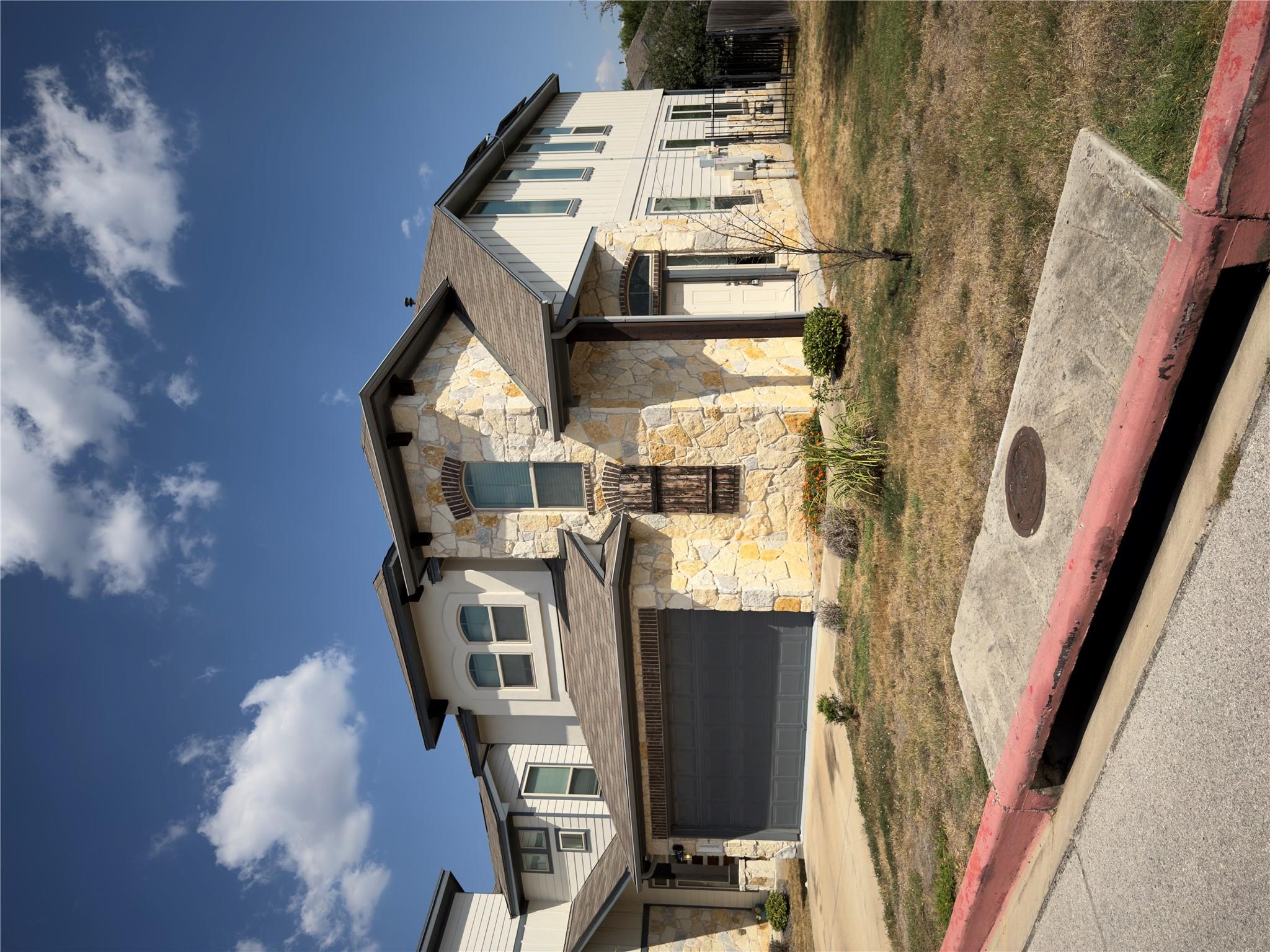 1000 Boatswain Way, Austin, TX 78748