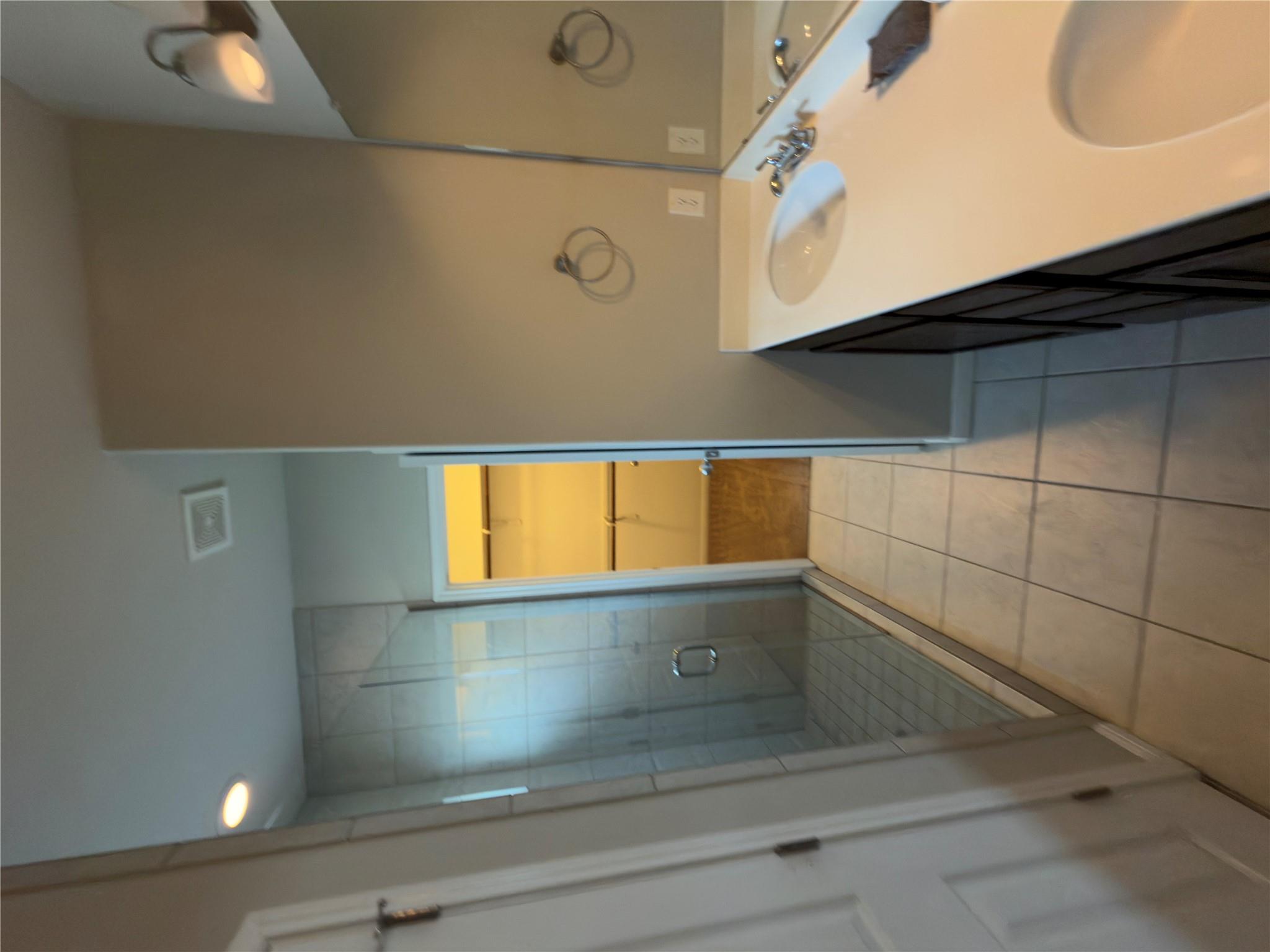 1000 Boatswain Way, Austin, TX 78748