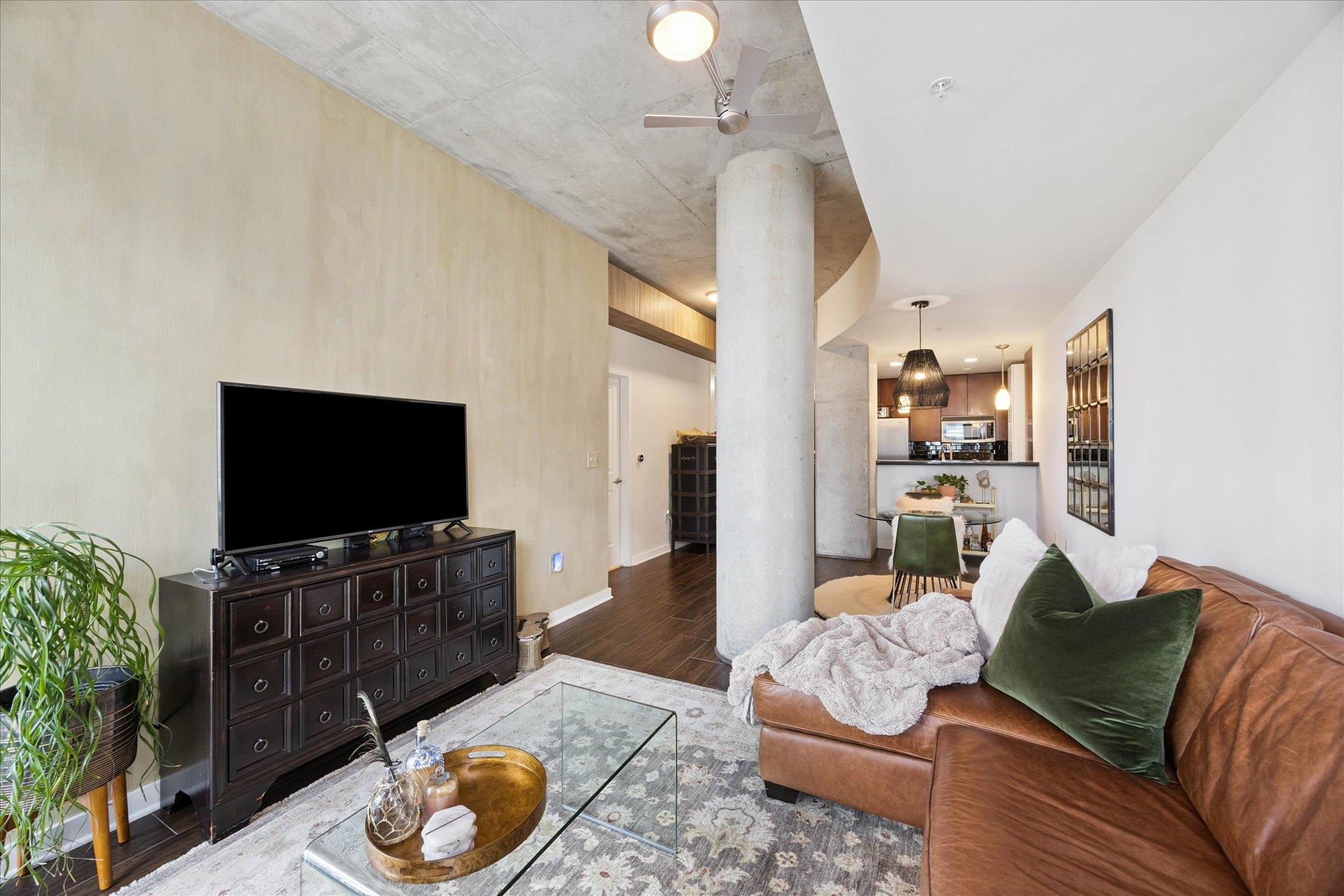 360 Nueces St # 1012, Austin, TX 78701