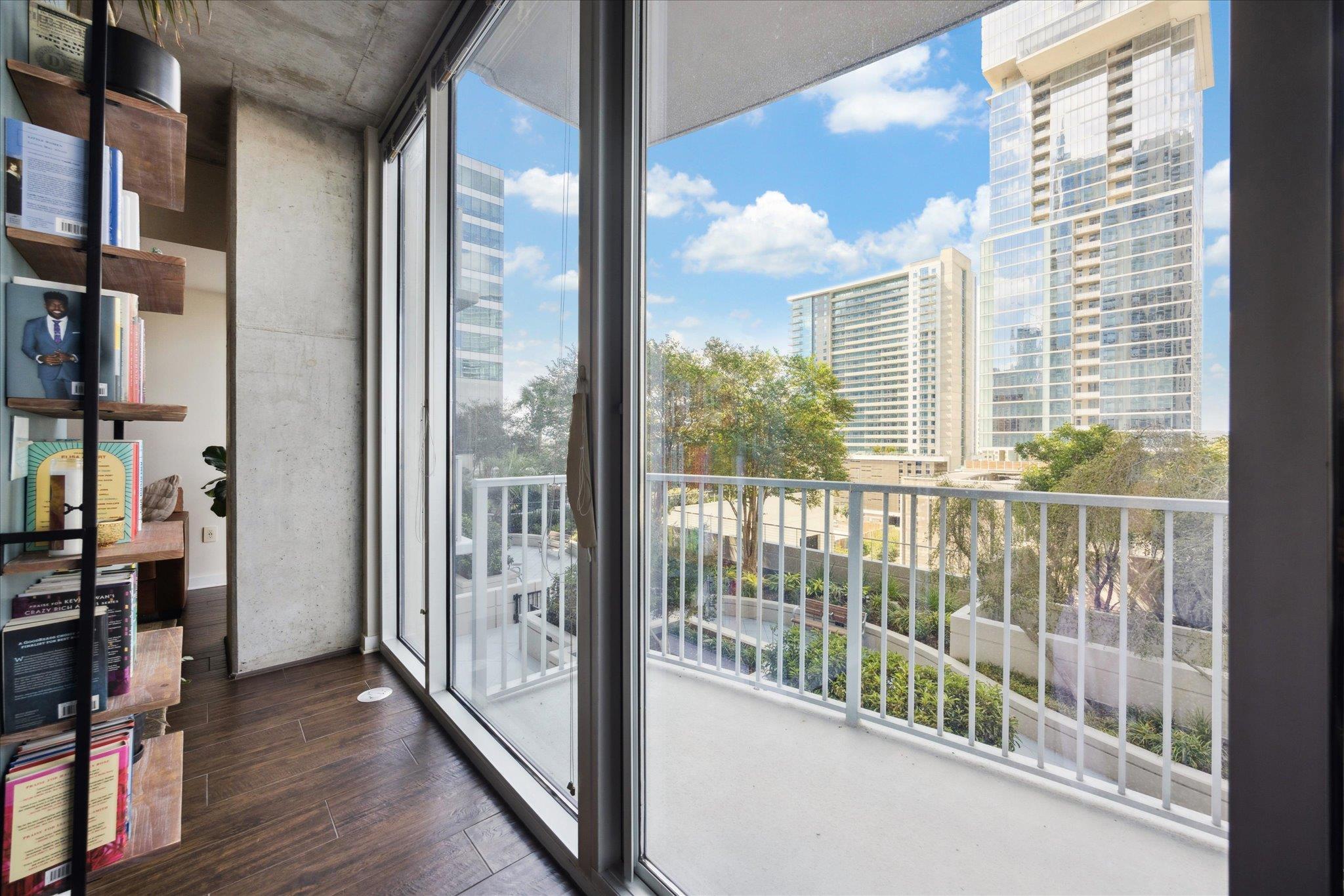 360 Nueces St # 1012, Austin, TX 78701