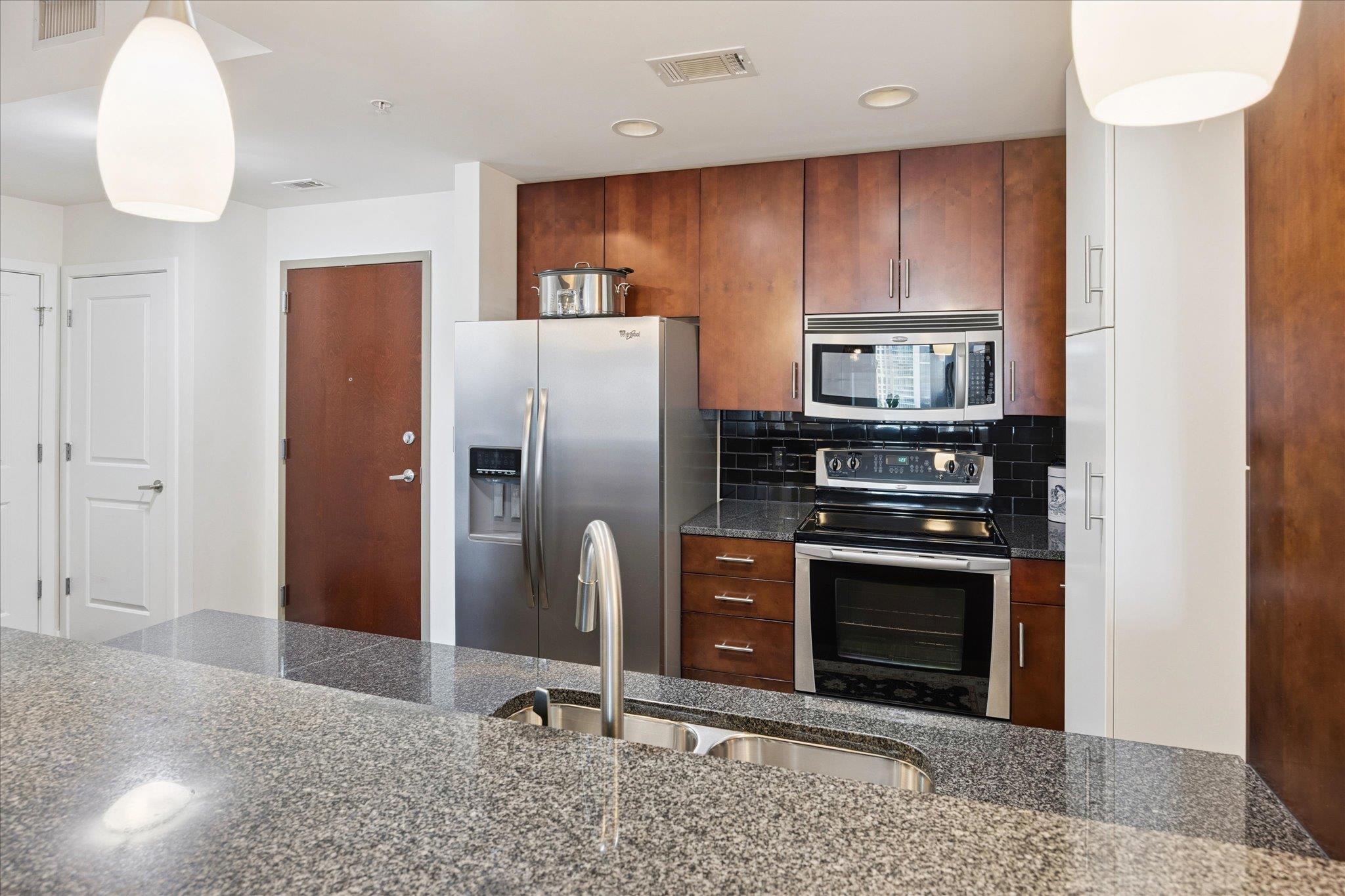 360 Nueces St # 1012, Austin, TX 78701