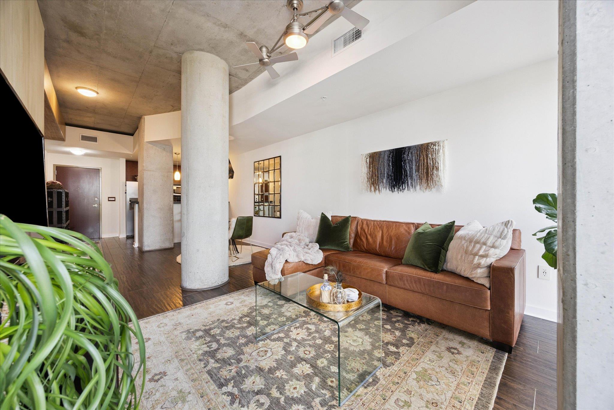 360 Nueces St # 1012, Austin, TX 78701