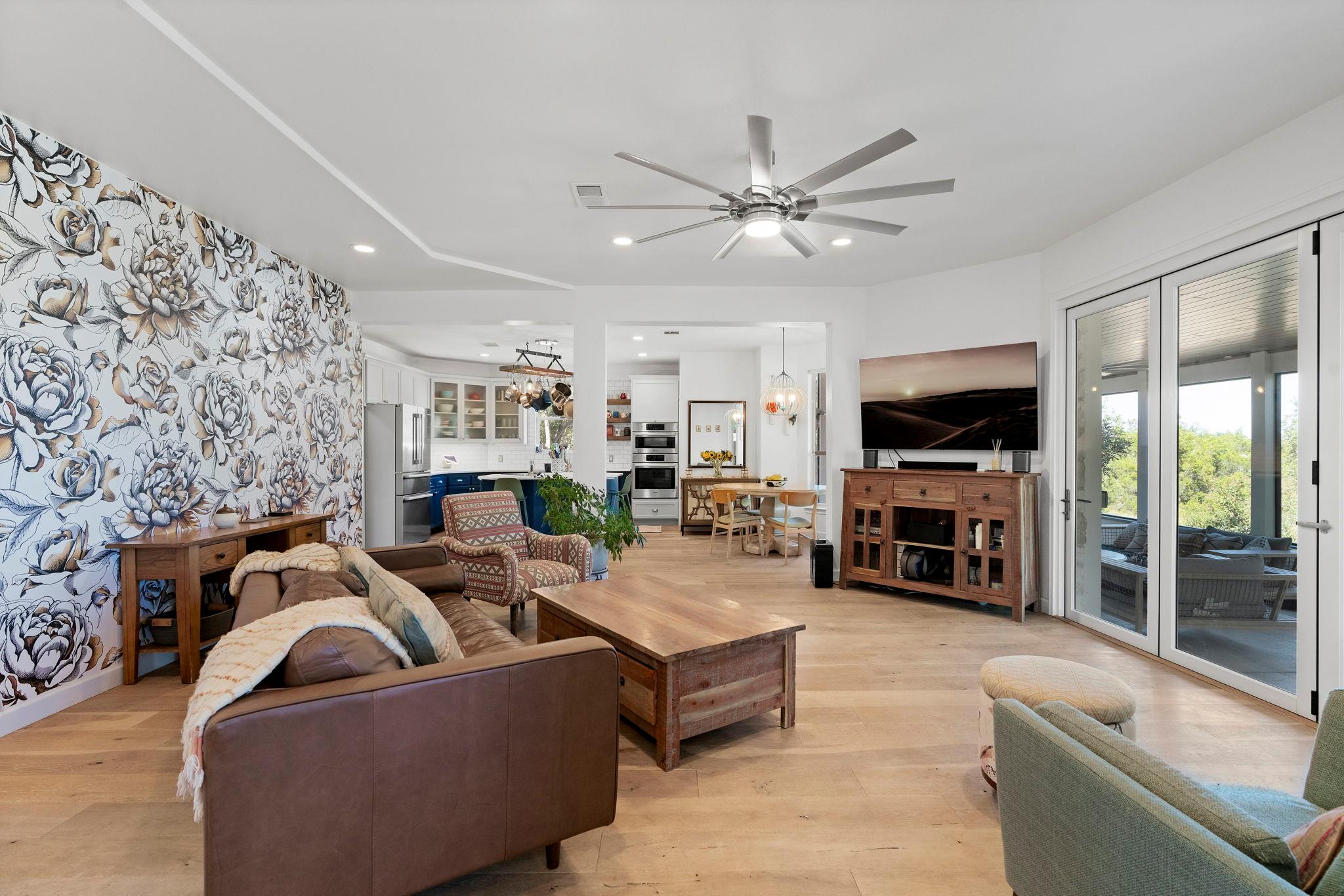 5111 Great Divide Dr, Bee Cave, TX 78738