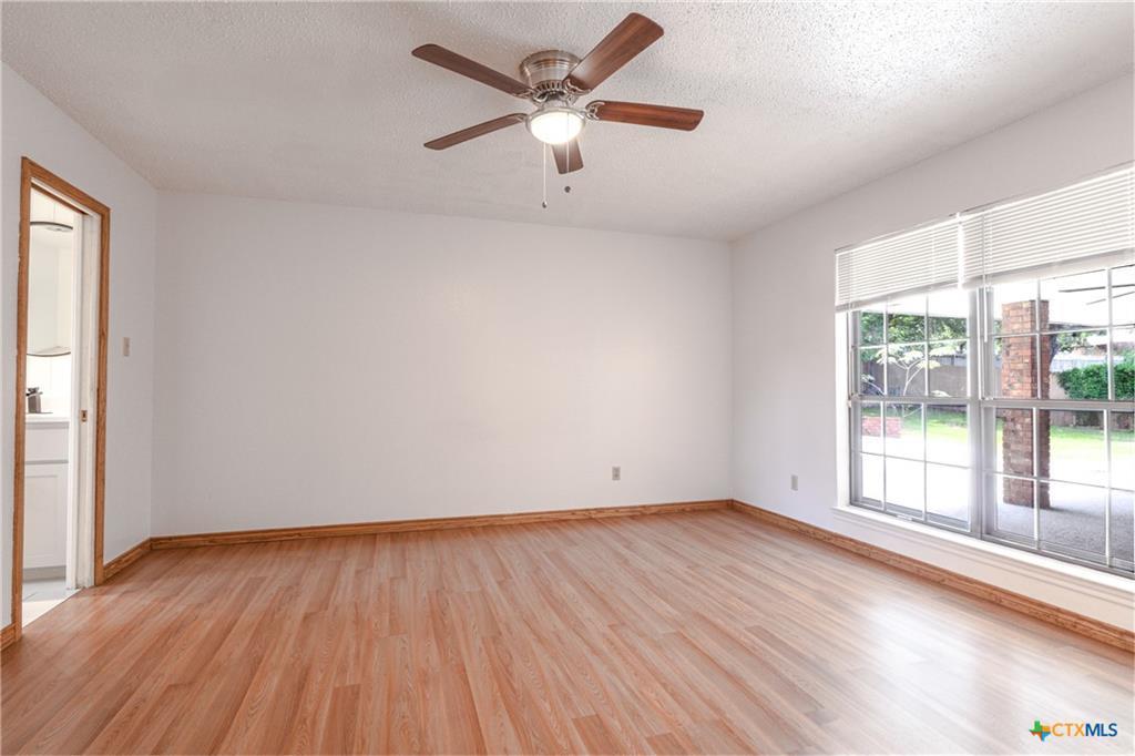 710 Fawn Trl, Harker Heights, TX 76548