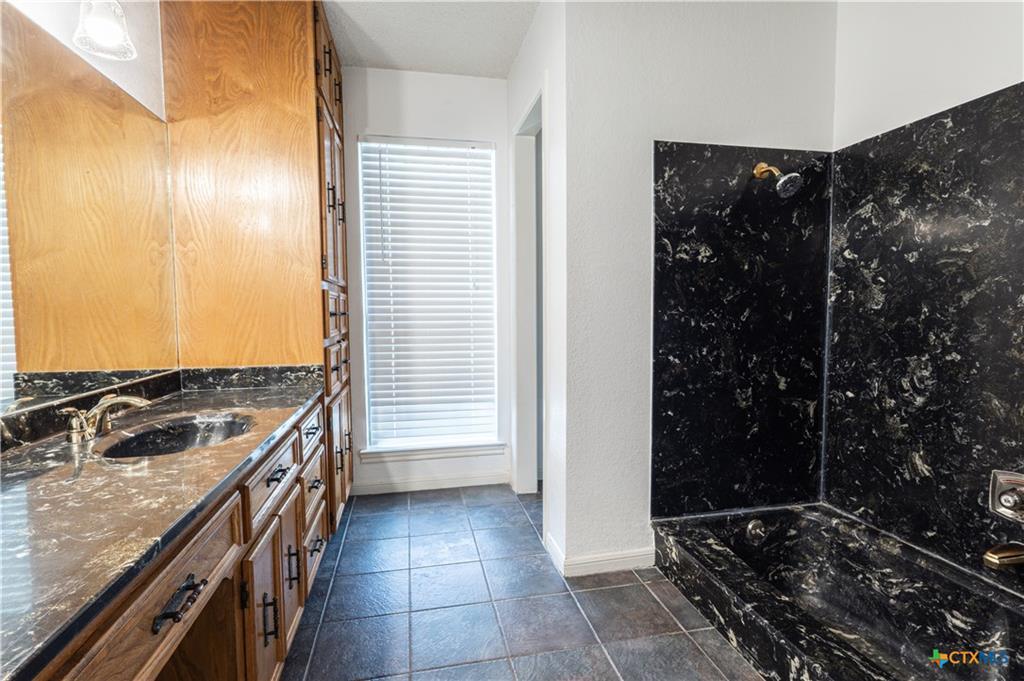 710 Fawn Trl, Harker Heights, TX 76548