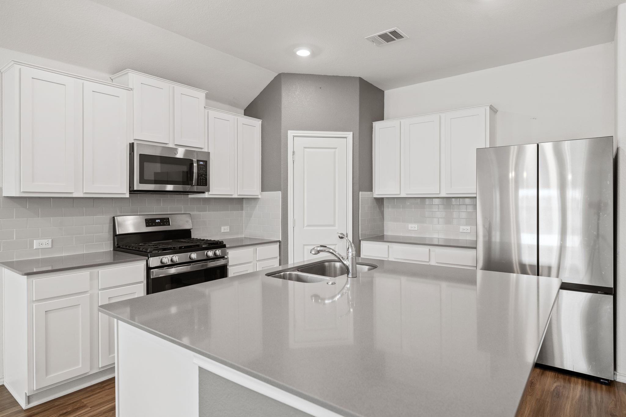 127 George Kimble Cv, Bastrop, TX 78602