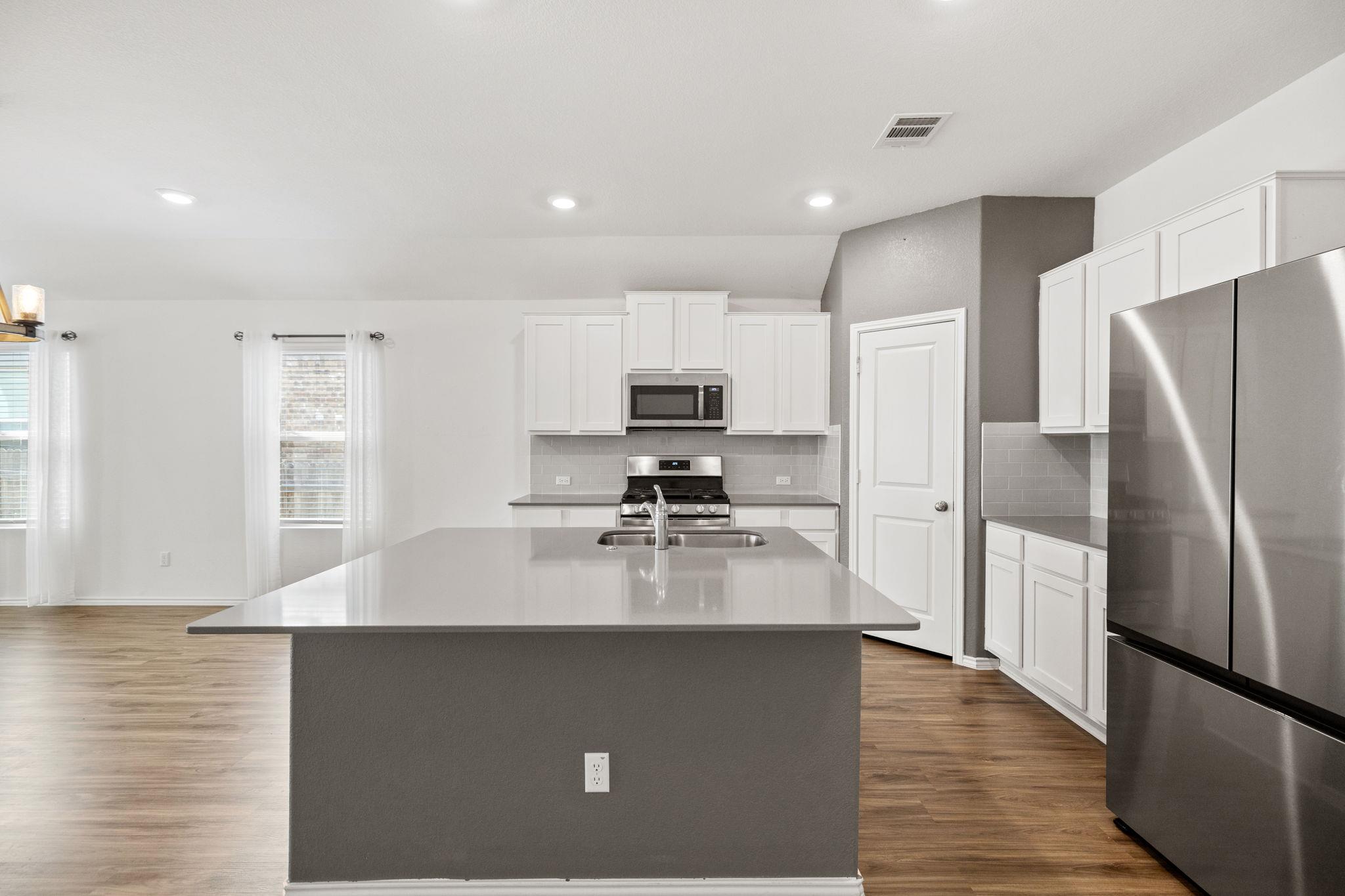 127 George Kimble Cv, Bastrop, TX 78602