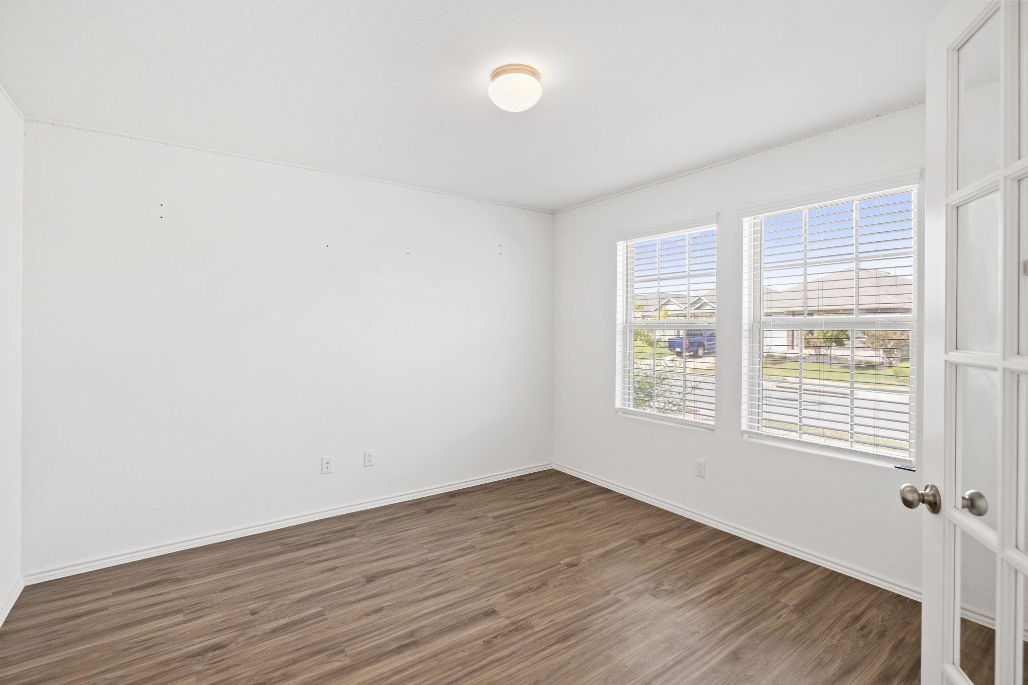 127 George Kimble Cv, Bastrop, TX 78602