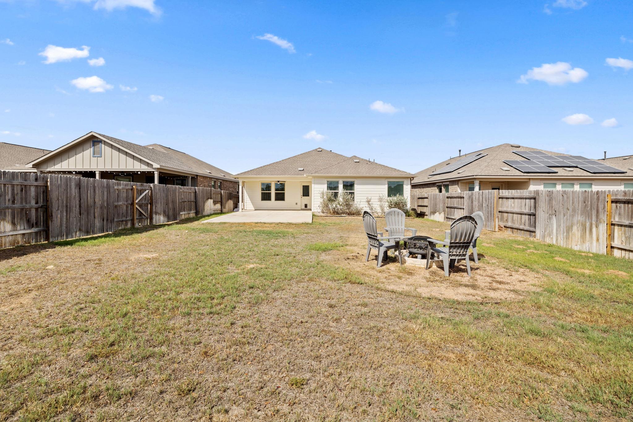 127 George Kimble Cv, Bastrop, TX 78602