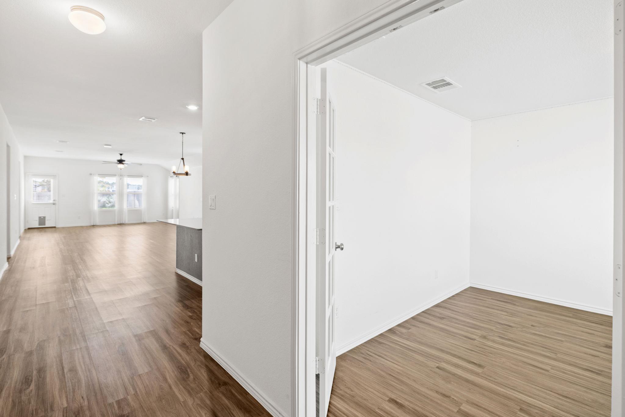 127 George Kimble Cv, Bastrop, TX 78602