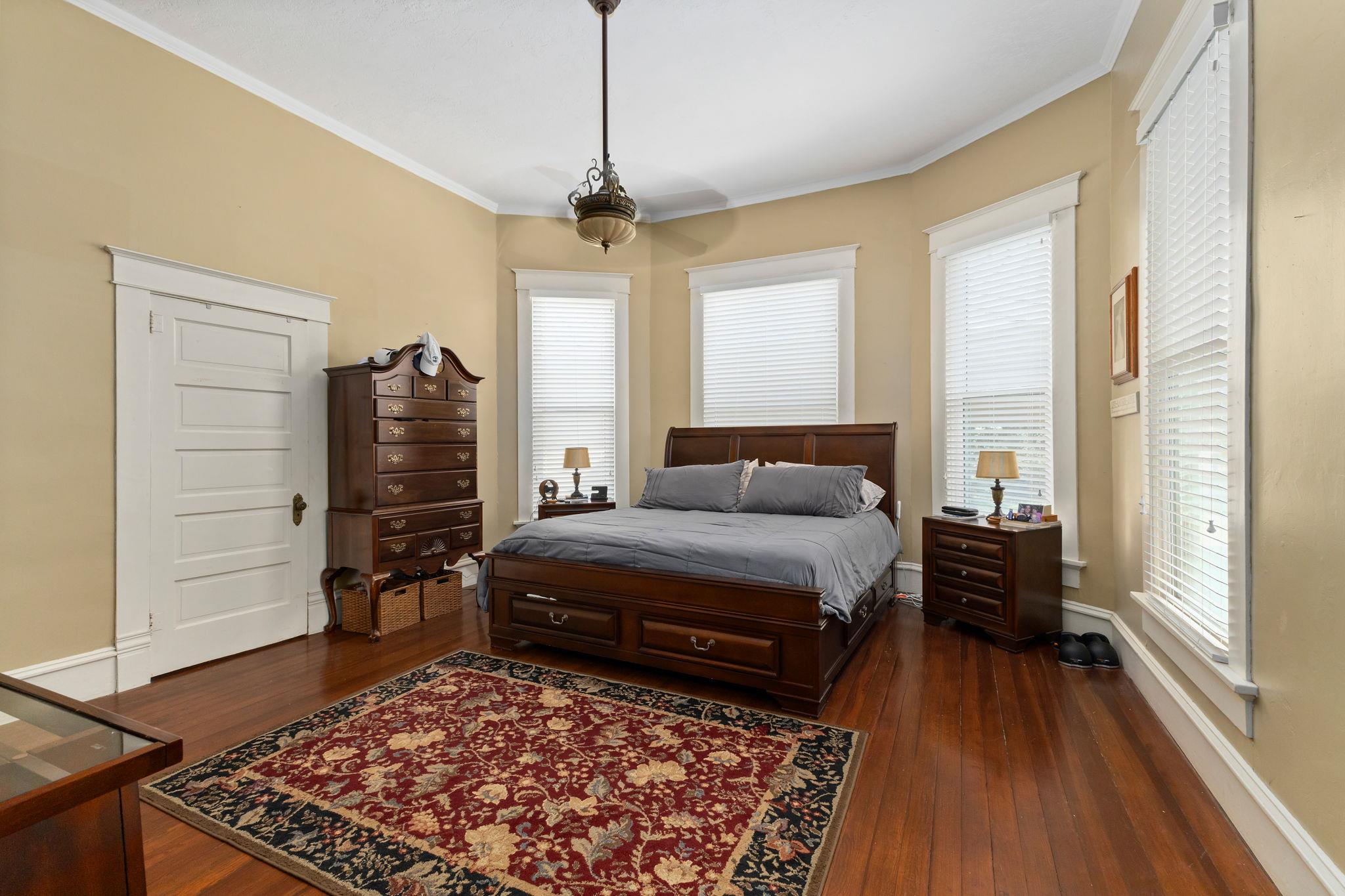 809 Paulus St, Schulenburg, TX 78956