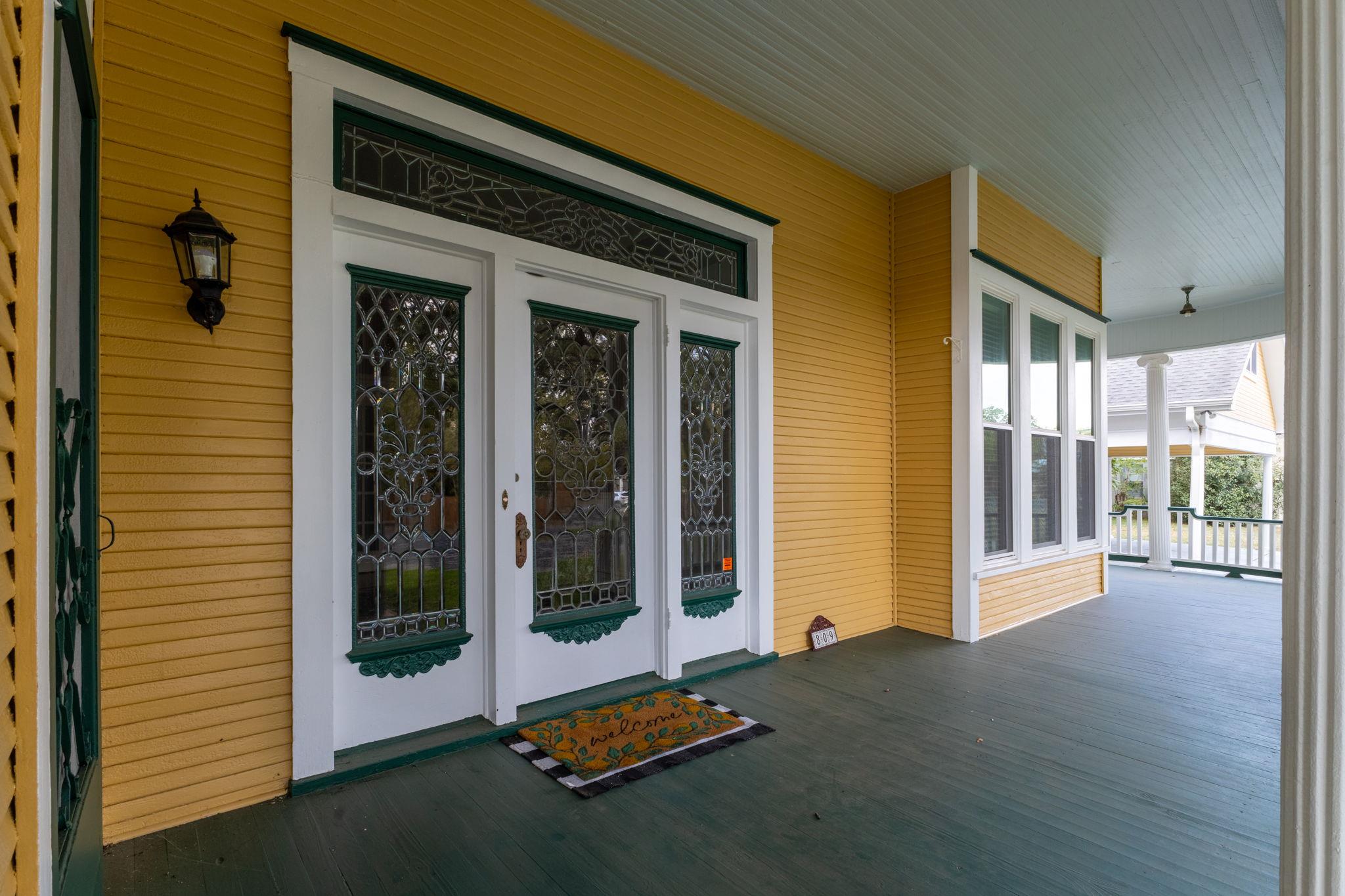 809 Paulus St, Schulenburg, TX 78956