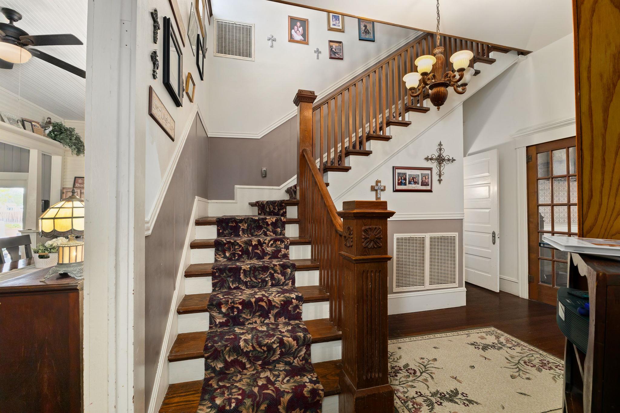 809 Paulus St, Schulenburg, TX 78956