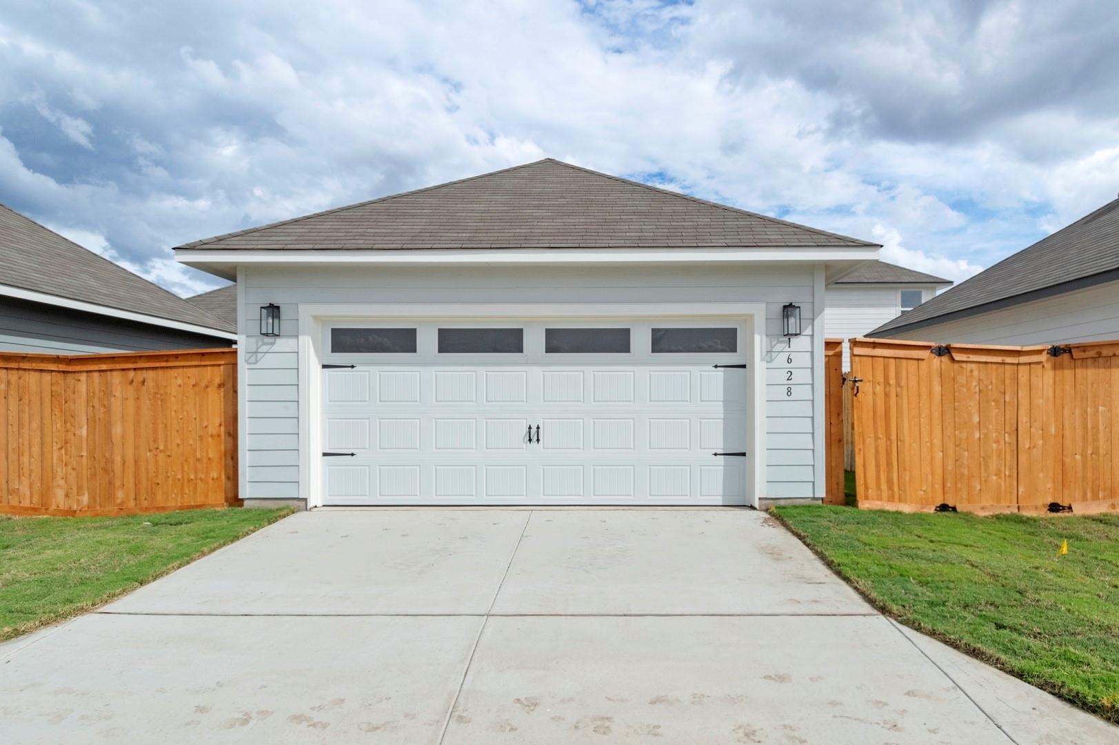 1628 Esplanade Pkwy, San Marcos, TX 78666