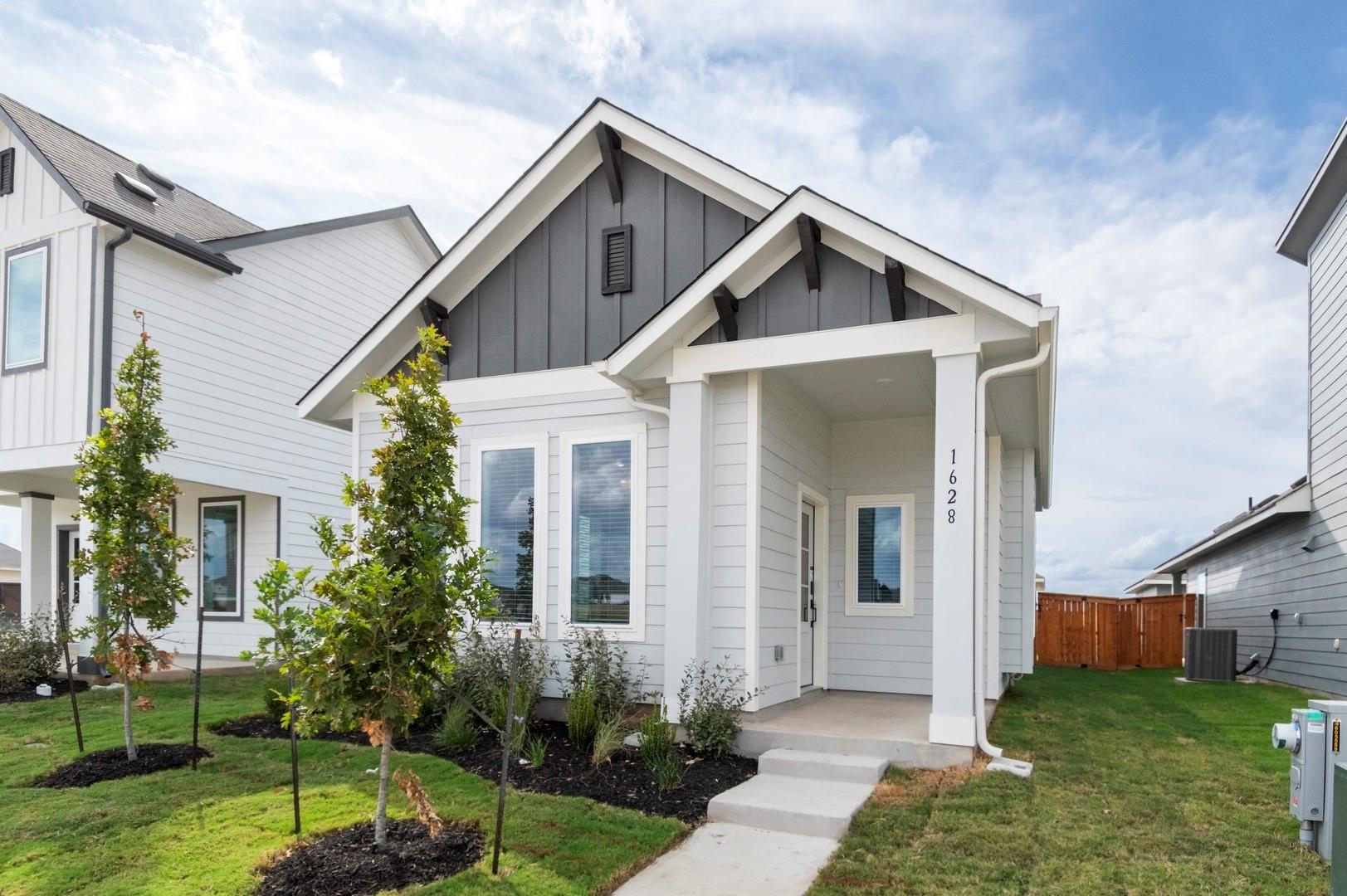 1628 Esplanade Pkwy, San Marcos, TX 78666