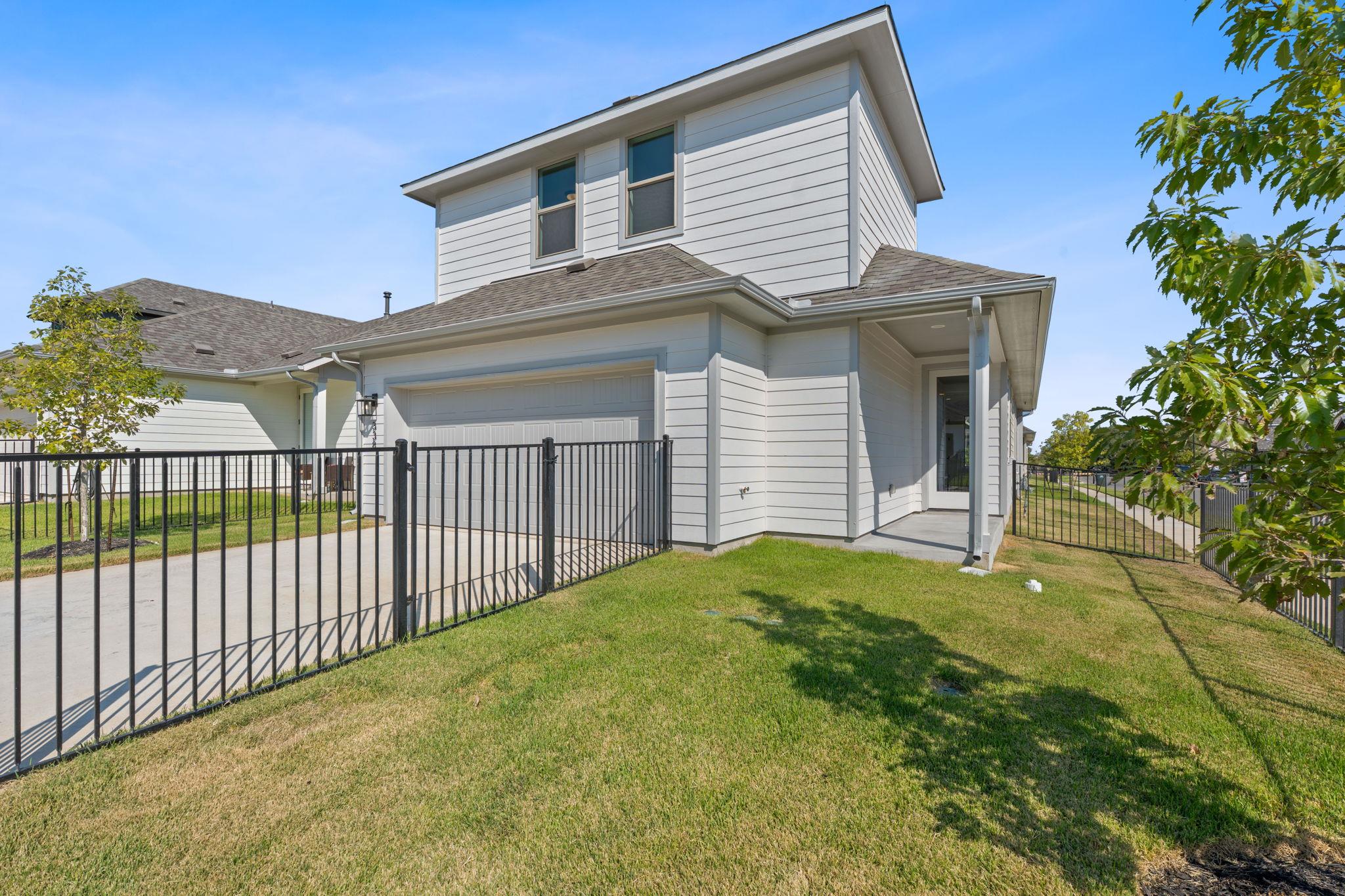 338 Orleanian Dr, Buda, TX 78610