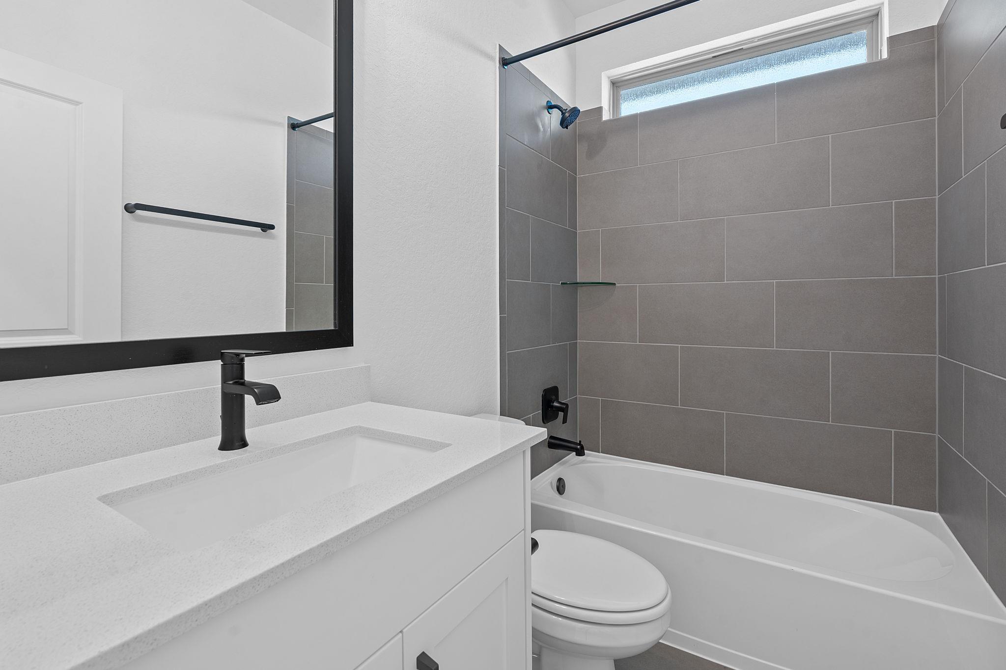 338 Orleanian Dr, Buda, TX 78610