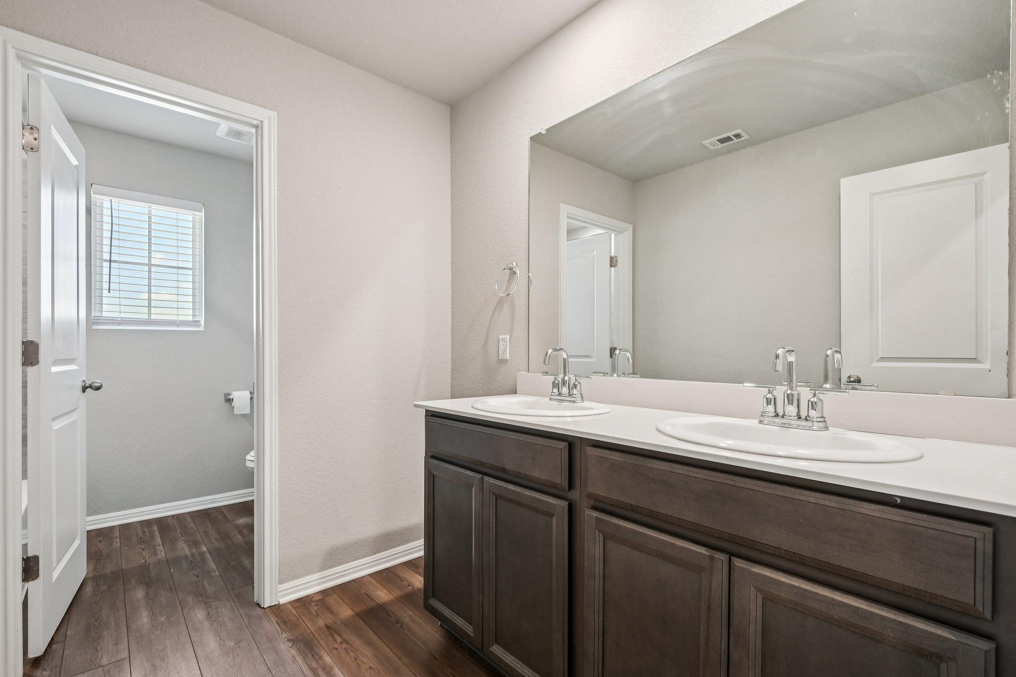 1007 Guadalupe Bass Rd, Hutto, TX 78634