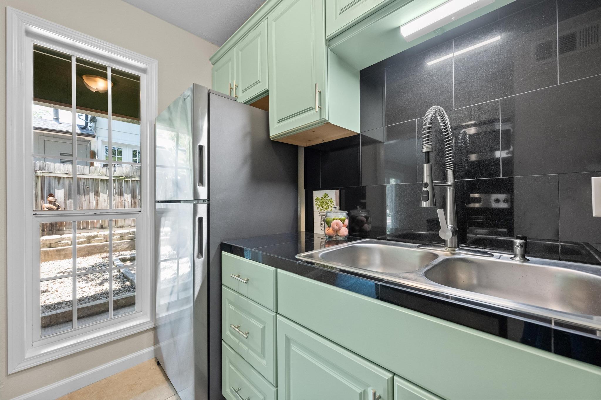 3102 Glen Ora St # 102, Austin, TX 78704