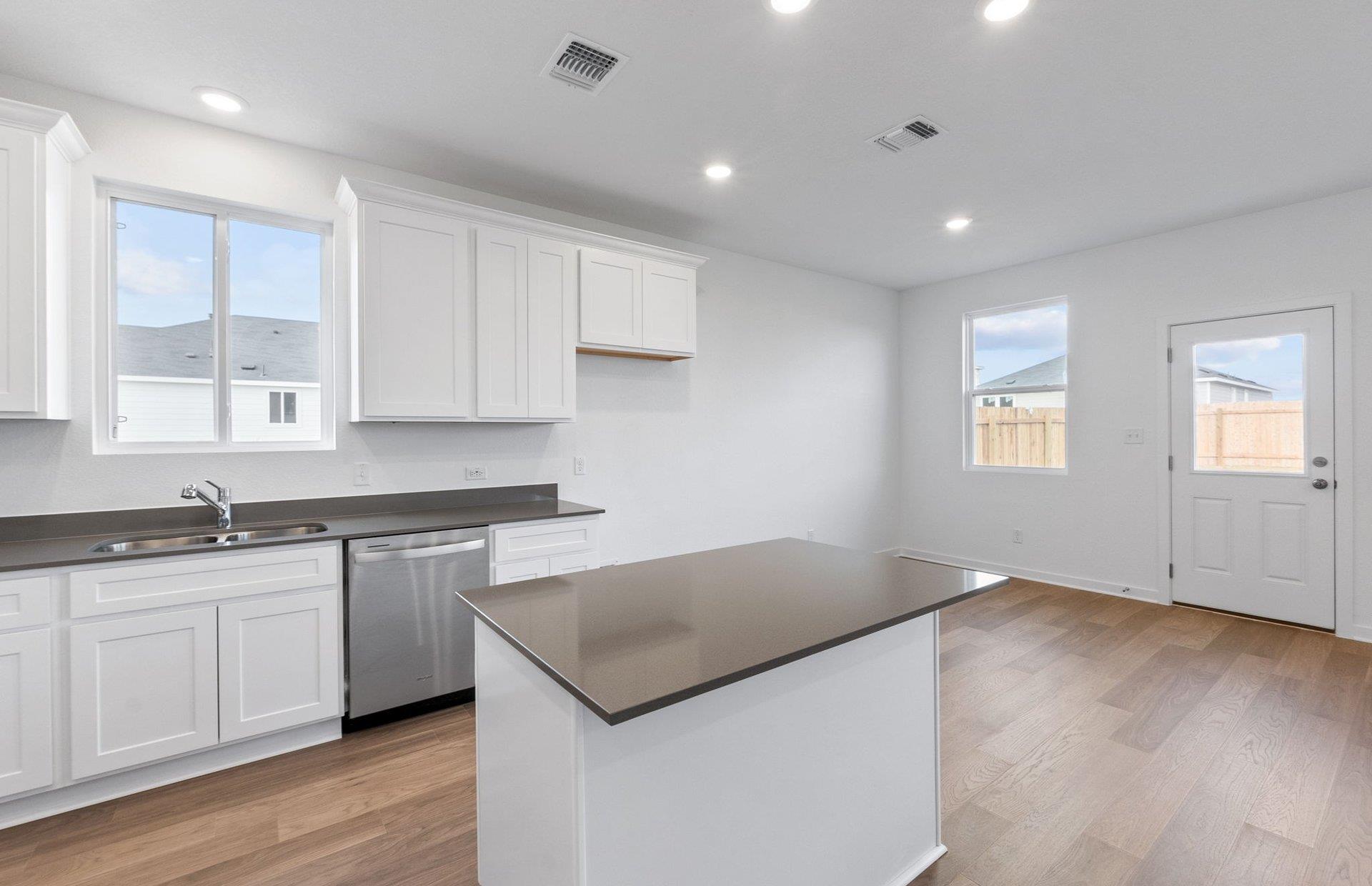 113 Lindheimer Ln, San Marcos, TX 78666