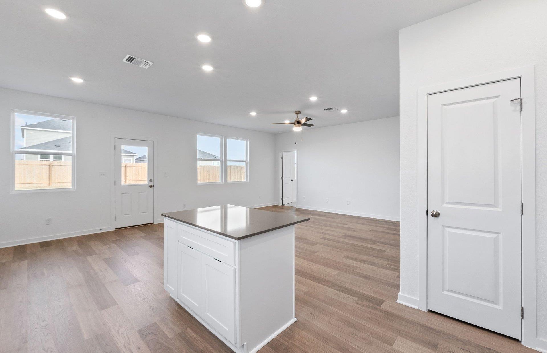 113 Lindheimer Ln, San Marcos, TX 78666