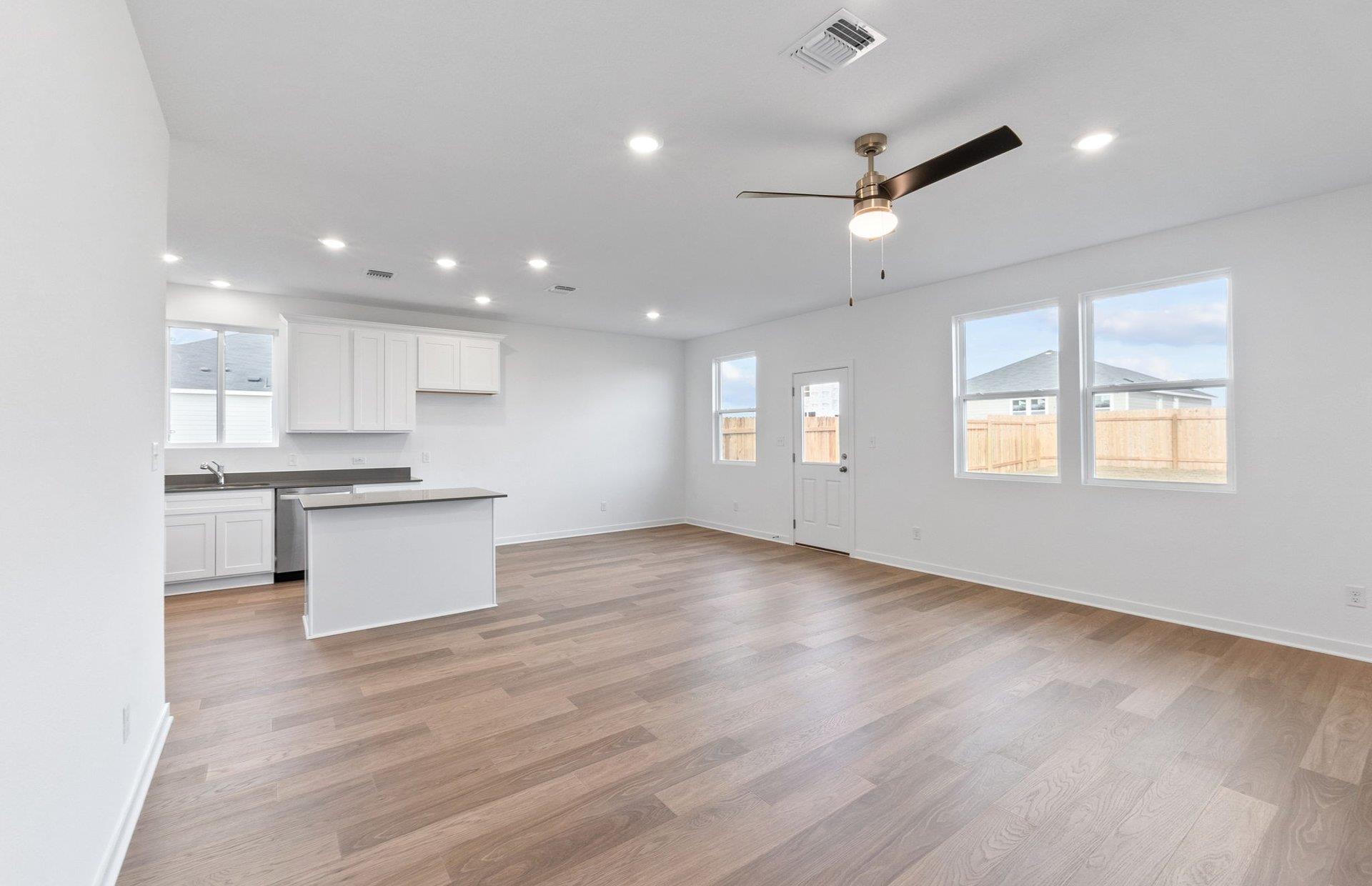 113 Lindheimer Ln, San Marcos, TX 78666