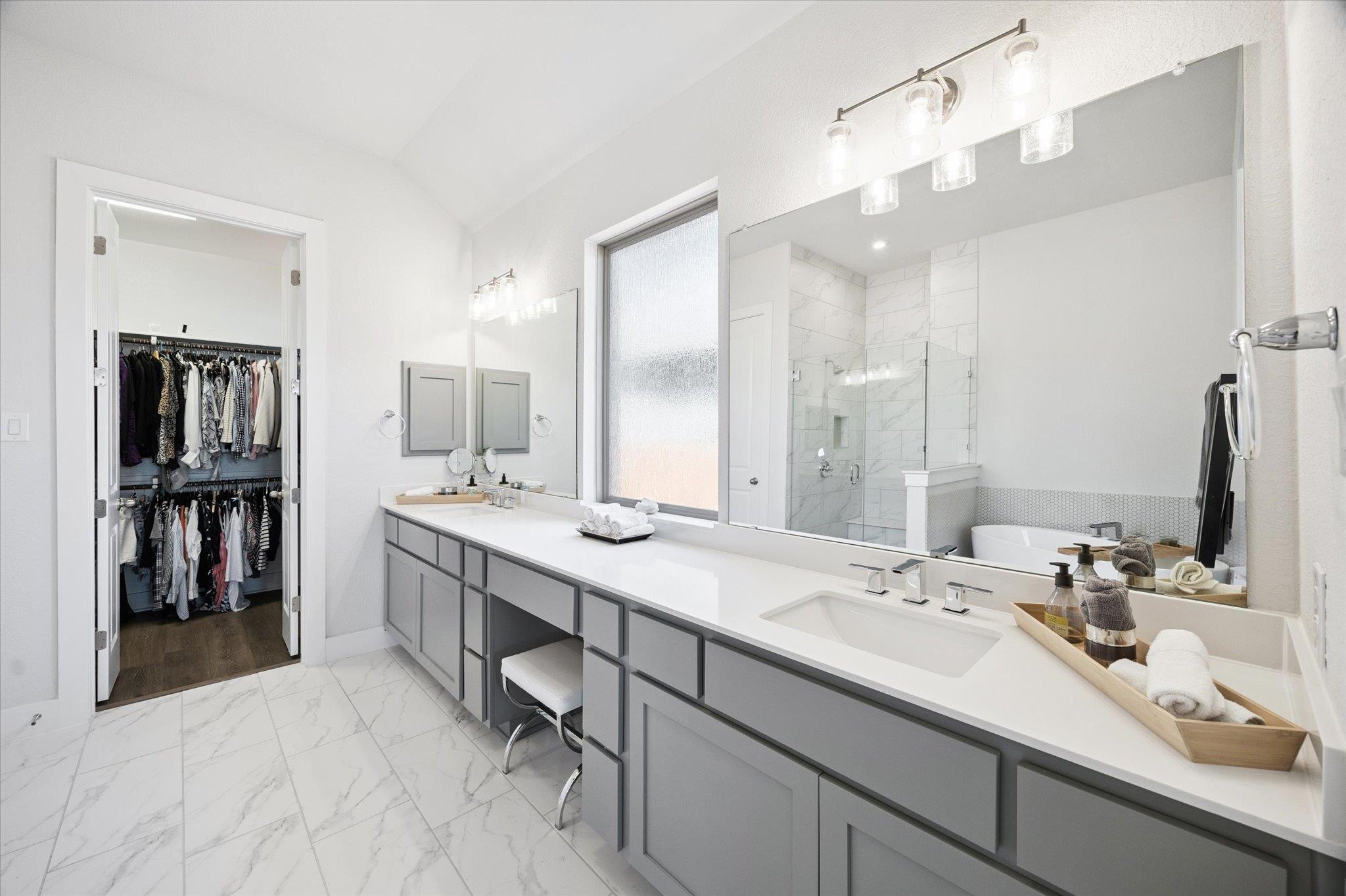 22801 Agave Grove Dr, Lago Vista, TX 78645