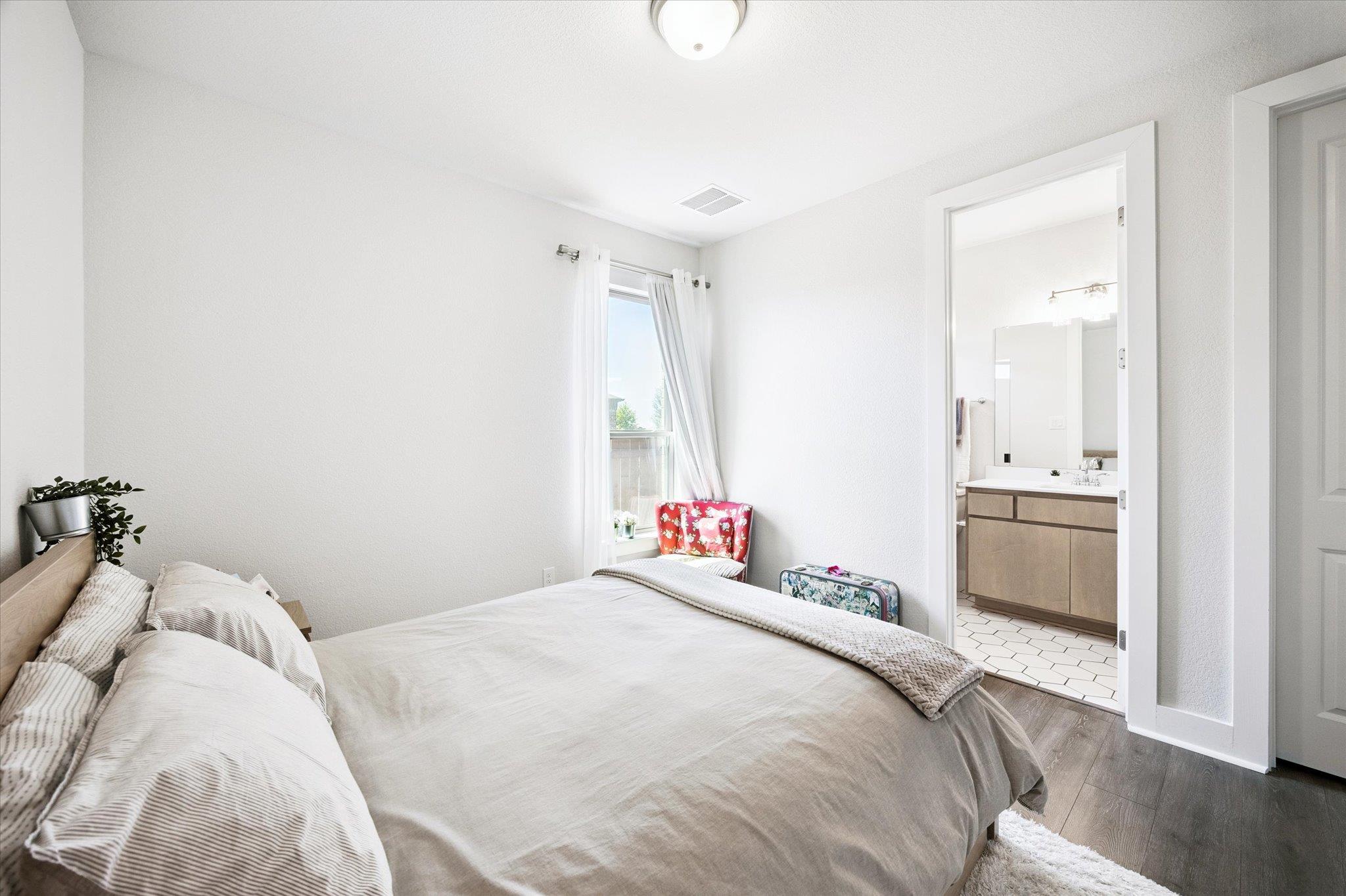 22801 Agave Grove Dr, Lago Vista, TX 78645