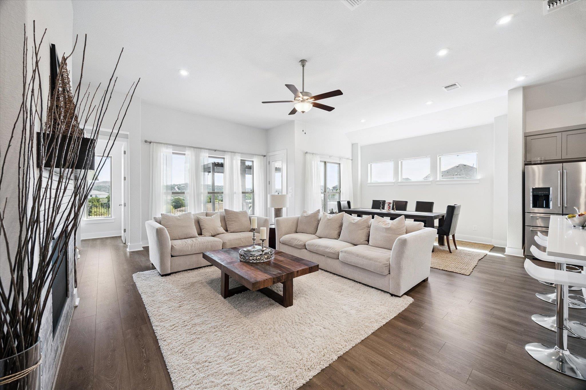 22801 Agave Grove Dr, Lago Vista, TX 78645