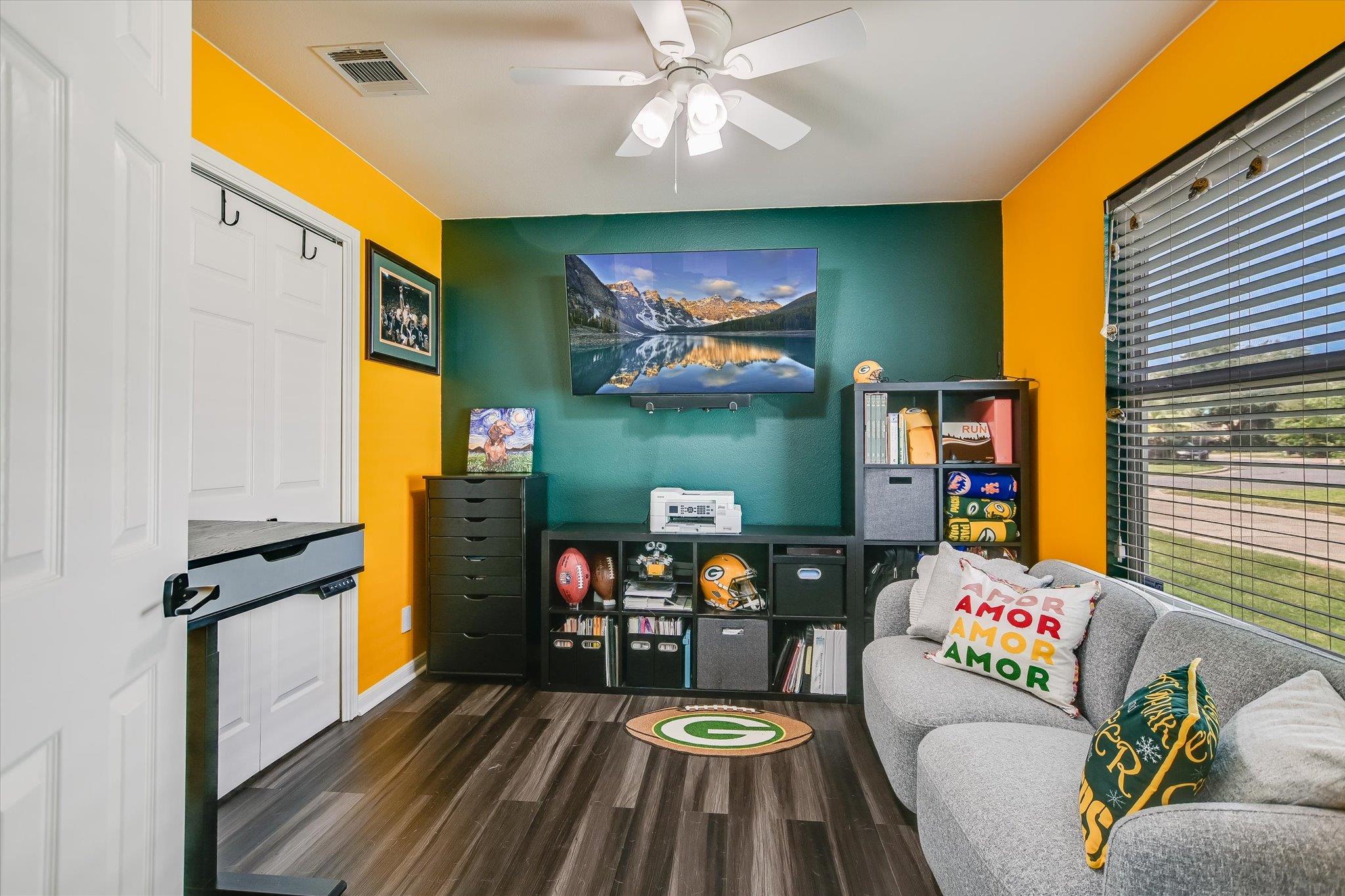 1302 Redbud Ln, Leander, TX 78641