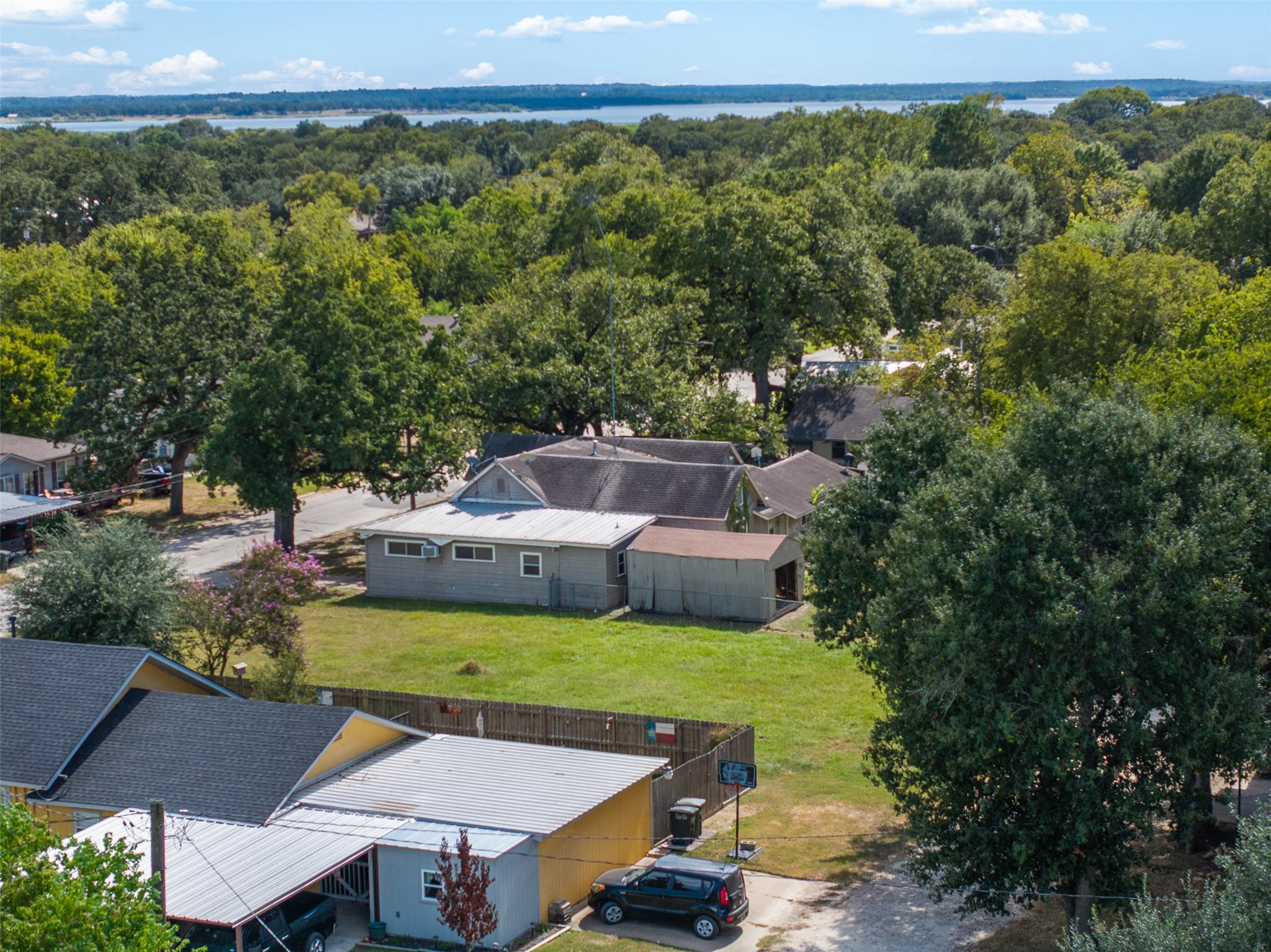 488 Seventh St, Somerville, TX 77879