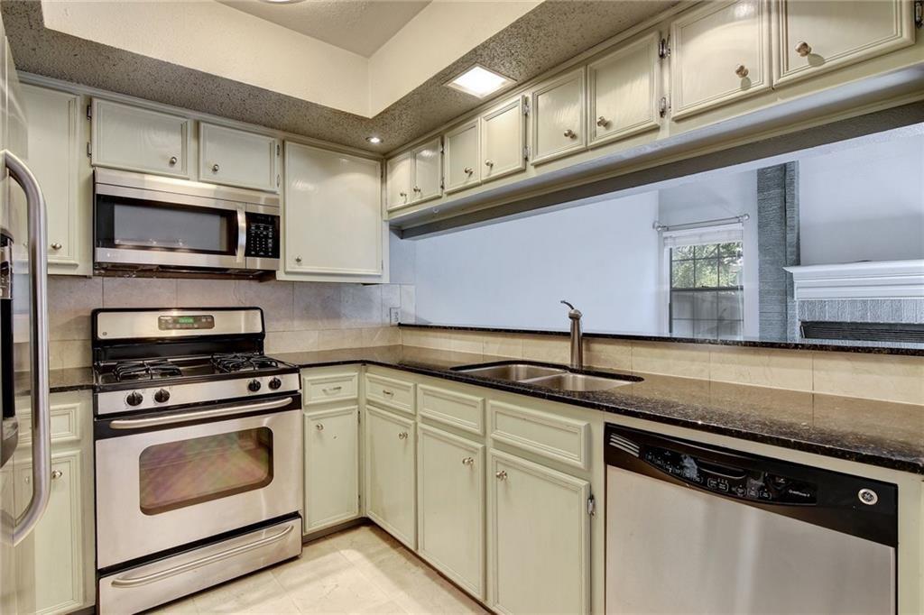 1010 W Rundberg Ln # 17, Austin, TX 78758