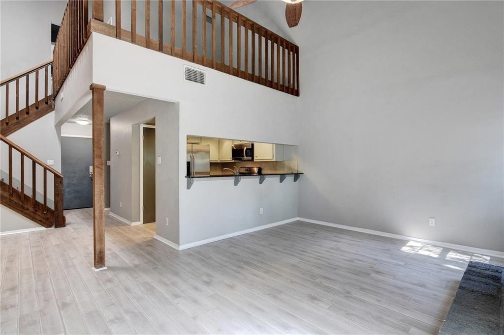 1010 W Rundberg Ln # 17, Austin, TX 78758