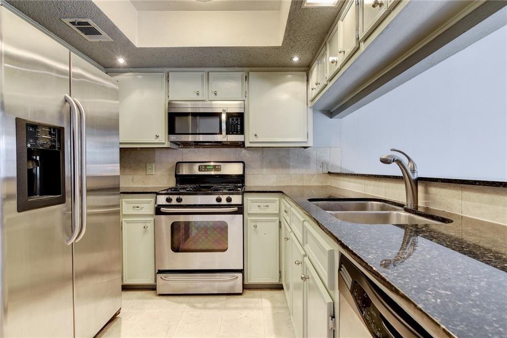 1010 W Rundberg Ln # 17, Austin, TX 78758