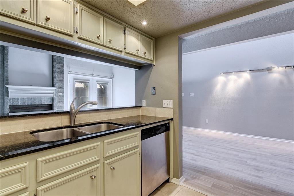 1010 W Rundberg Ln # 17, Austin, TX 78758