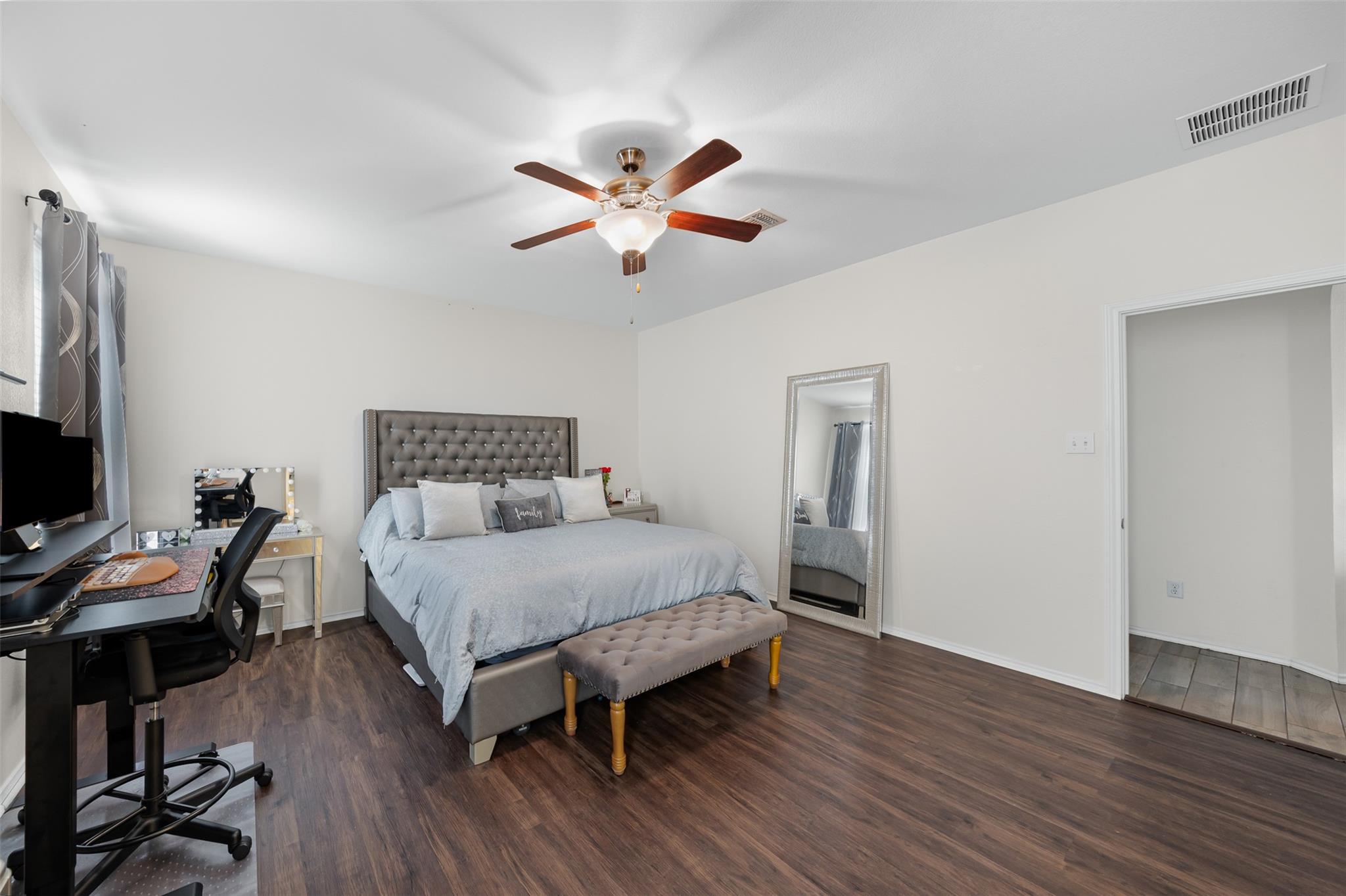 1070 Lonesome Oak Dr, Temple, TX 76502